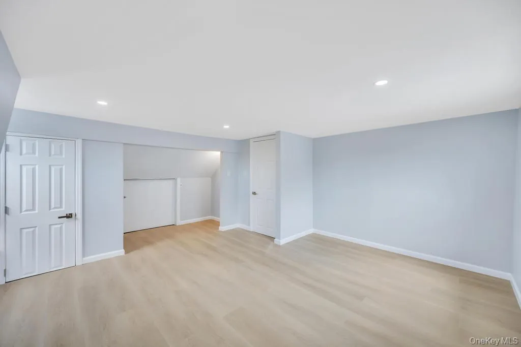 207 August Road, Babylon, NY, 5 Bedrooms Bedrooms, 8 Rooms Rooms,3 BathroomsBathrooms,Residential Lease,For Rent,August,0,985675 207 August Road, Babylon, NY, 5 Bedrooms Bedrooms, 8 Rooms Rooms,3 BathroomsBathrooms,Residential Lease,For Rent,August,0,985675