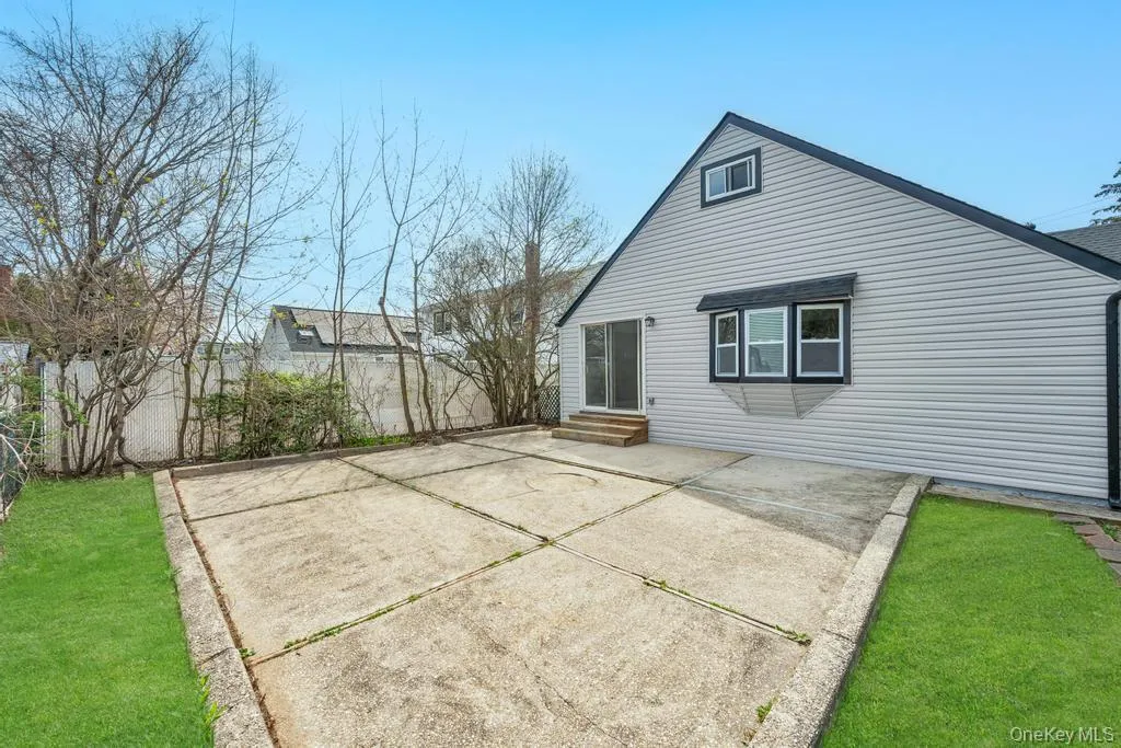 207 August Road, Babylon, NY, 5 Bedrooms Bedrooms, 8 Rooms Rooms,3 BathroomsBathrooms,Residential Lease,For Rent,August,0,985675 207 August Road, Babylon, NY, 5 Bedrooms Bedrooms, 8 Rooms Rooms,3 BathroomsBathrooms,Residential Lease,For Rent,August,0,985675