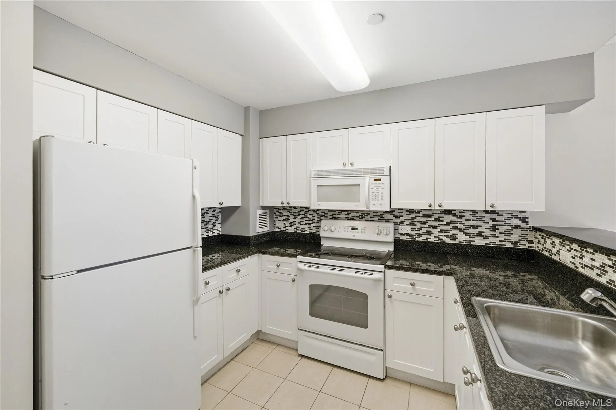 300 Mamaroneck Avenue, White Plains, NY, 1 Bedroom Bedrooms, 3 Rooms Rooms,1 BathroomBathrooms,Residential Lease,For Rent,Mamaroneck,0,985683 300 Mamaroneck Avenue, White Plains, NY, 1 Bedroom Bedrooms, 3 Rooms Rooms,1 BathroomBathrooms,Residential Lease,For Rent,Mamaroneck,0,985683