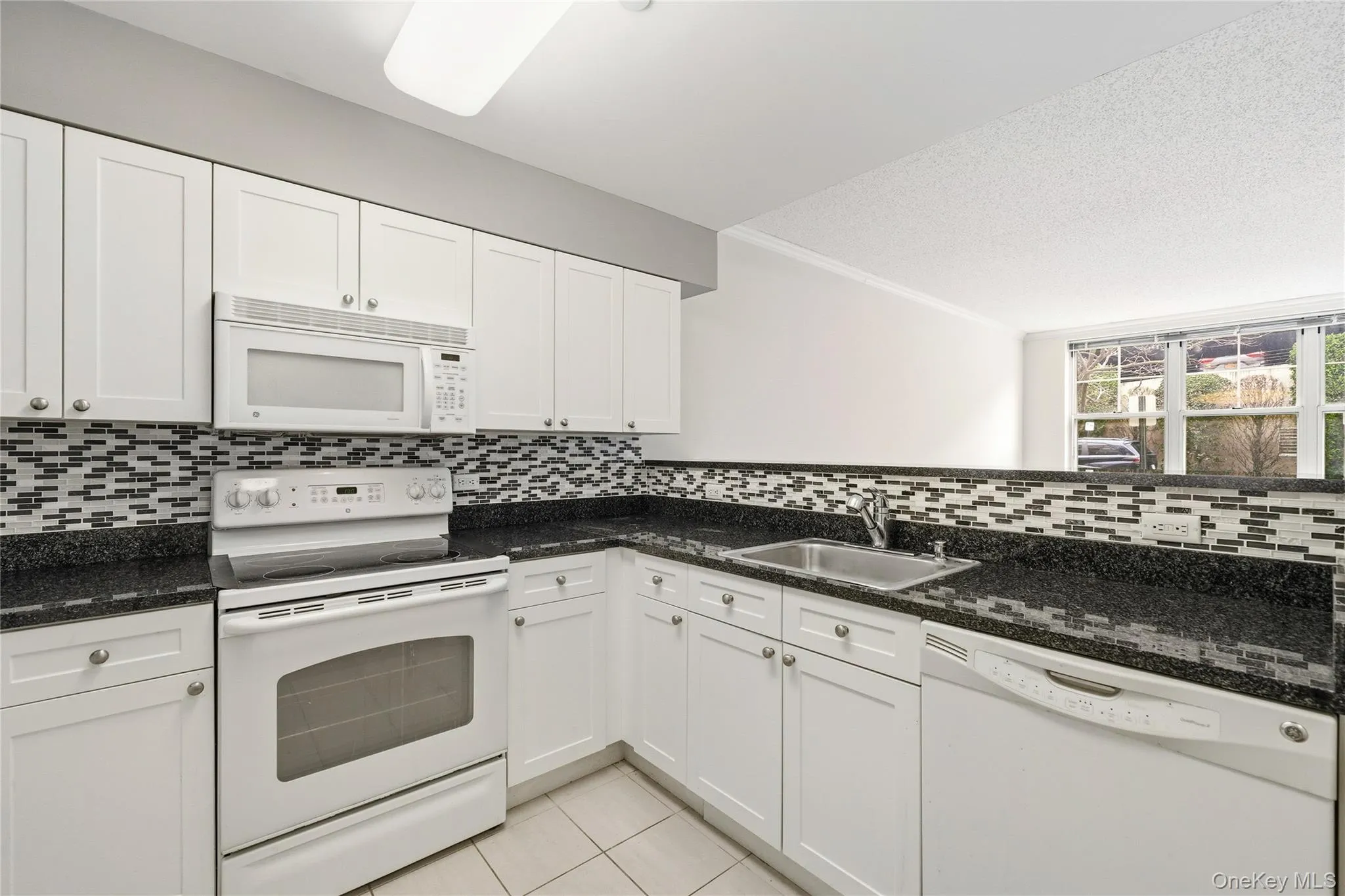 300 Mamaroneck Avenue, White Plains, NY, 1 Bedroom Bedrooms, 3 Rooms Rooms,1 BathroomBathrooms,Residential Lease,For Rent,Mamaroneck,0,985683 300 Mamaroneck Avenue, White Plains, NY, 1 Bedroom Bedrooms, 3 Rooms Rooms,1 BathroomBathrooms,Residential Lease,For Rent,Mamaroneck,0,985683