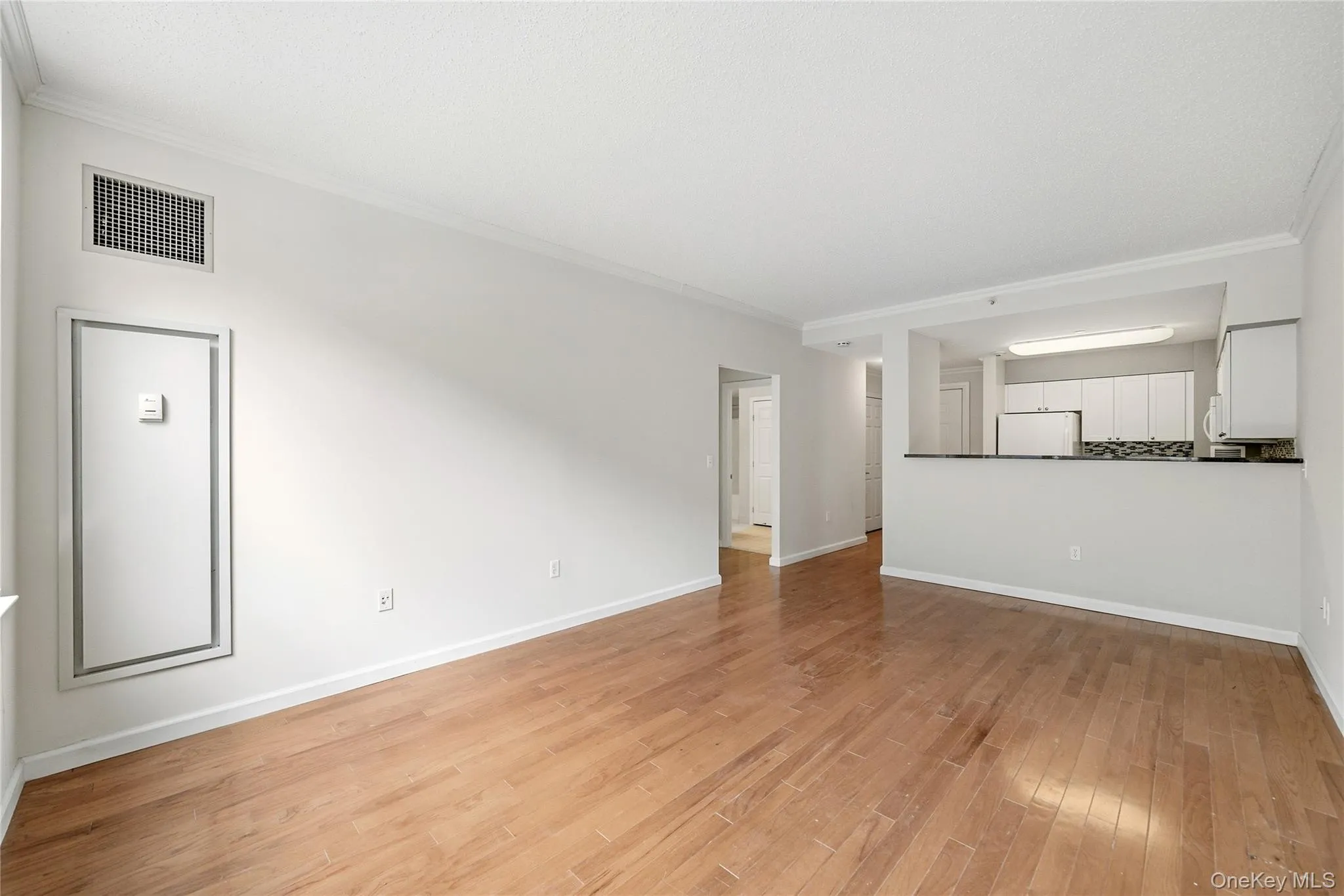 300 Mamaroneck Avenue, White Plains, NY, 1 Bedroom Bedrooms, 3 Rooms Rooms,1 BathroomBathrooms,Residential Lease,For Rent,Mamaroneck,0,985683 300 Mamaroneck Avenue, White Plains, NY, 1 Bedroom Bedrooms, 3 Rooms Rooms,1 BathroomBathrooms,Residential Lease,For Rent,Mamaroneck,0,985683