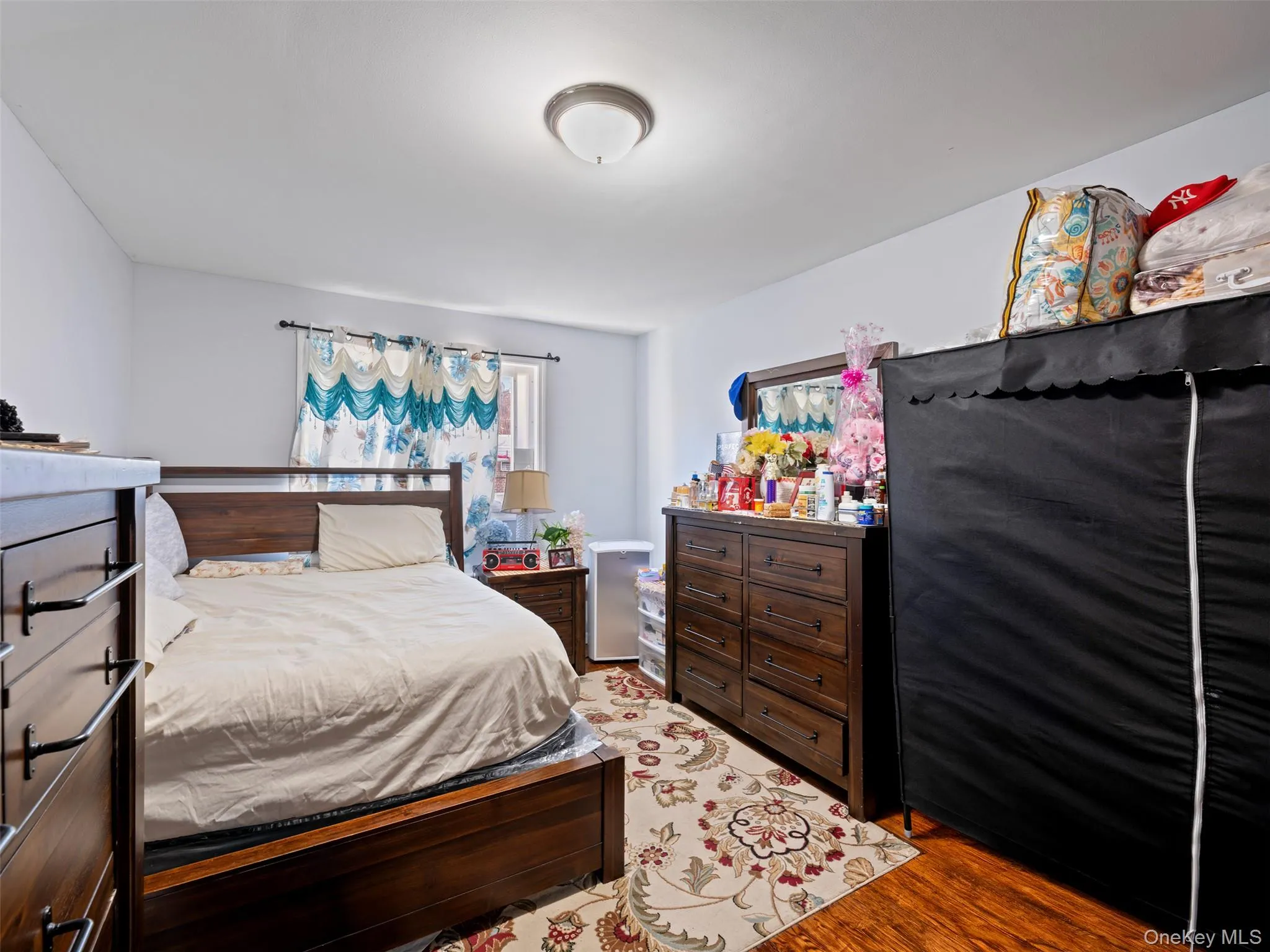 710 Saint Ouen Street, New York, NY, 9 Bedrooms Bedrooms, 16 Rooms Rooms,3 BathroomsBathrooms,Residential,For Rent,Saint Ouen,0,985700 710 Saint Ouen Street, New York, NY, 9 Bedrooms Bedrooms, 16 Rooms Rooms,3 BathroomsBathrooms,Residential,For Rent,Saint Ouen,0,985700