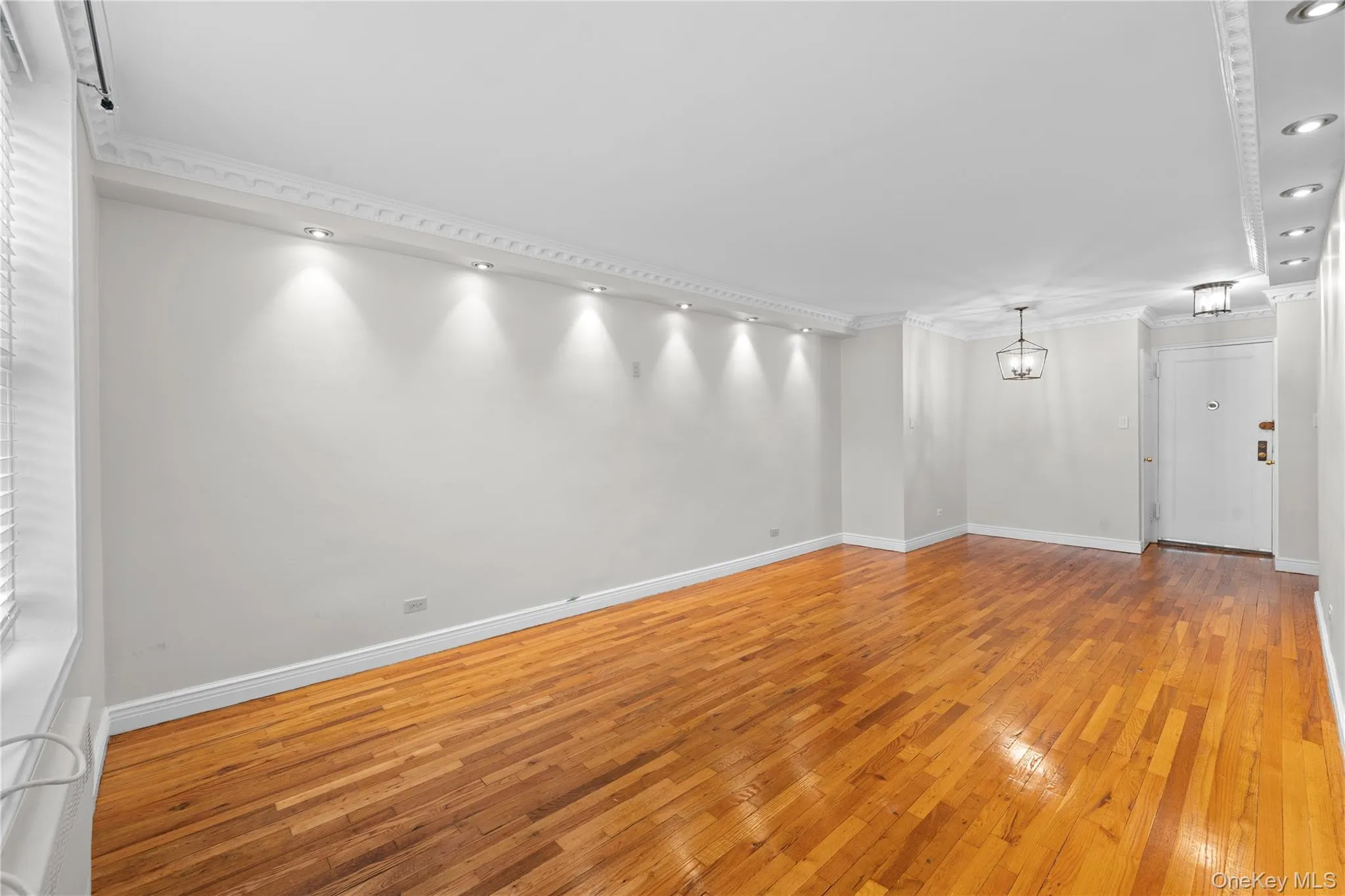 67-30 Clyde Street, New York, NY, 2 Bedrooms Bedrooms, 5 Rooms Rooms,1 BathroomBathrooms,Residential Sale,For Rent,Clyde,0,985710 67-30 Clyde Street, New York, NY, 2 Bedrooms Bedrooms, 5 Rooms Rooms,1 BathroomBathrooms,Residential Sale,For Rent,Clyde,0,985710