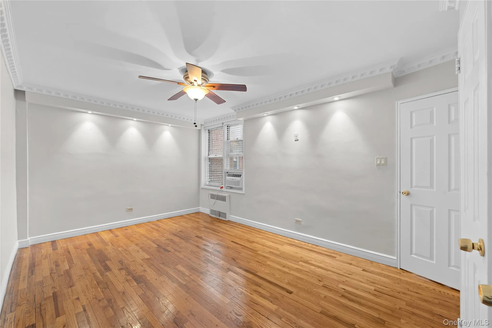 67-30 Clyde Street, New York, NY, 2 Bedrooms Bedrooms, 5 Rooms Rooms,1 BathroomBathrooms,Residential Sale,For Rent,Clyde,0,985710 67-30 Clyde Street, New York, NY, 2 Bedrooms Bedrooms, 5 Rooms Rooms,1 BathroomBathrooms,Residential Sale,For Rent,Clyde,0,985710