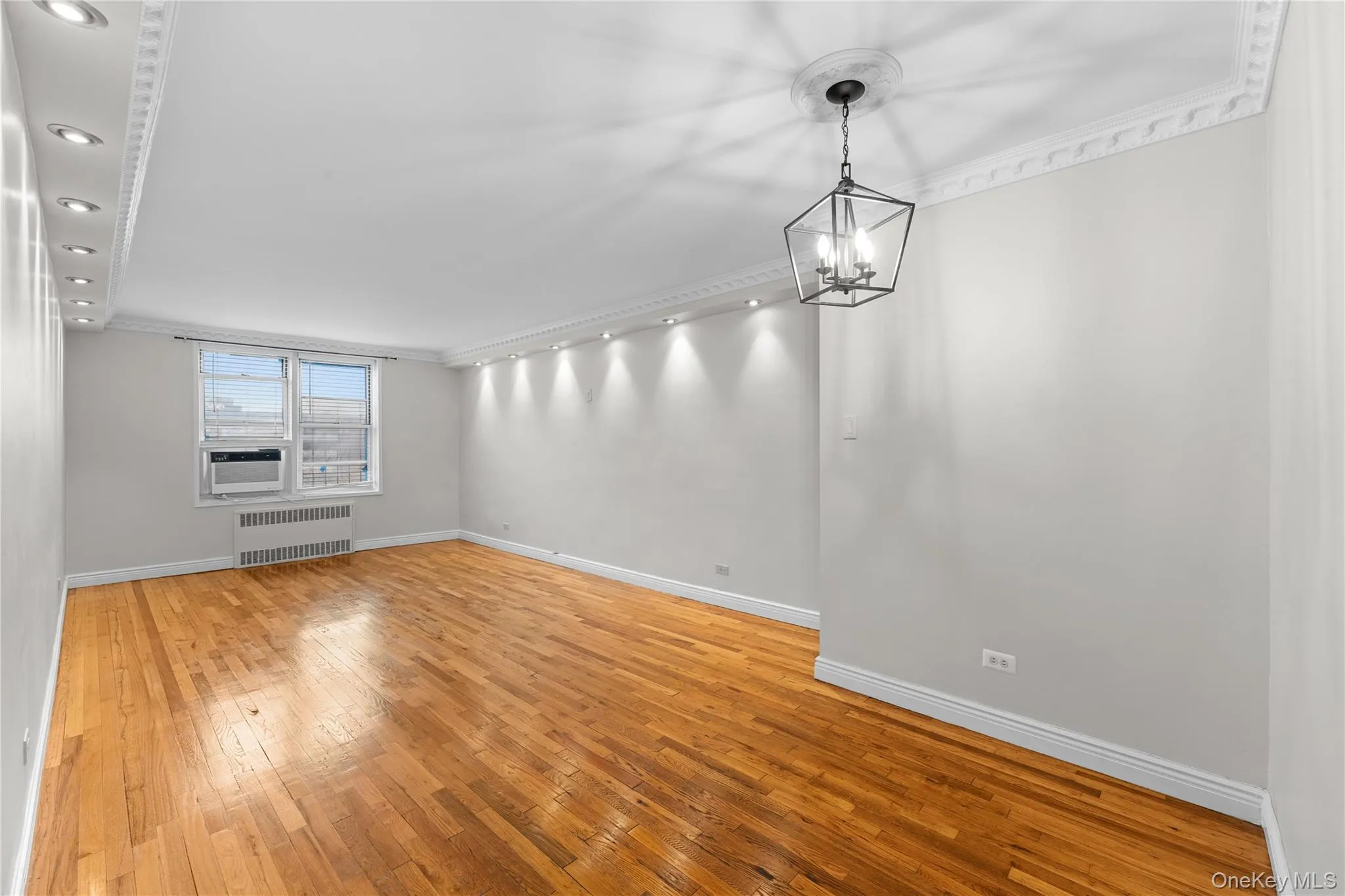 67-30 Clyde Street, New York, NY, 2 Bedrooms Bedrooms, 5 Rooms Rooms,1 BathroomBathrooms,Residential Sale,For Rent,Clyde,0,985710 67-30 Clyde Street, New York, NY, 2 Bedrooms Bedrooms, 5 Rooms Rooms,1 BathroomBathrooms,Residential Sale,For Rent,Clyde,0,985710