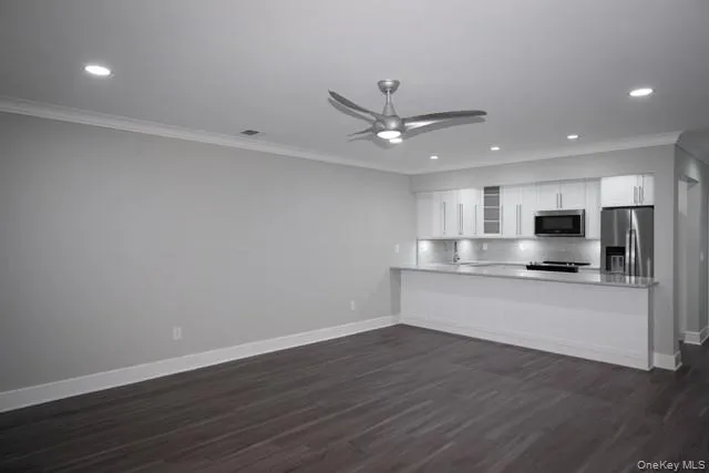 116 Smithtown Boulevard, Smithtown, NY, 1 Bedroom Bedrooms, 3 Rooms Rooms,1 BathroomBathrooms,Residential Lease,For Rent,Smithtown,0,985713 116 Smithtown Boulevard, Smithtown, NY, 1 Bedroom Bedrooms, 3 Rooms Rooms,1 BathroomBathrooms,Residential Lease,For Rent,Smithtown,0,985713