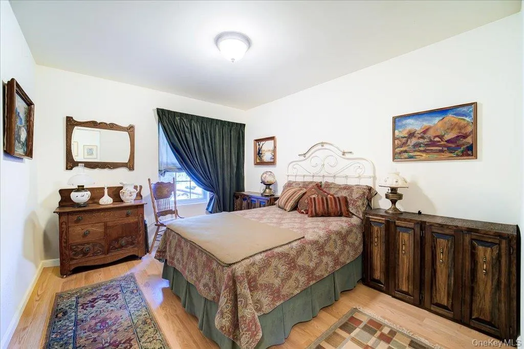 2 Douglas Street, Thompson, NY, 3 Bedrooms Bedrooms, 6 Rooms Rooms,2 BathroomsBathrooms,Residential,For Rent,Douglas,0,985714 2 Douglas Street, Thompson, NY, 3 Bedrooms Bedrooms, 6 Rooms Rooms,2 BathroomsBathrooms,Residential,For Rent,Douglas,0,985714