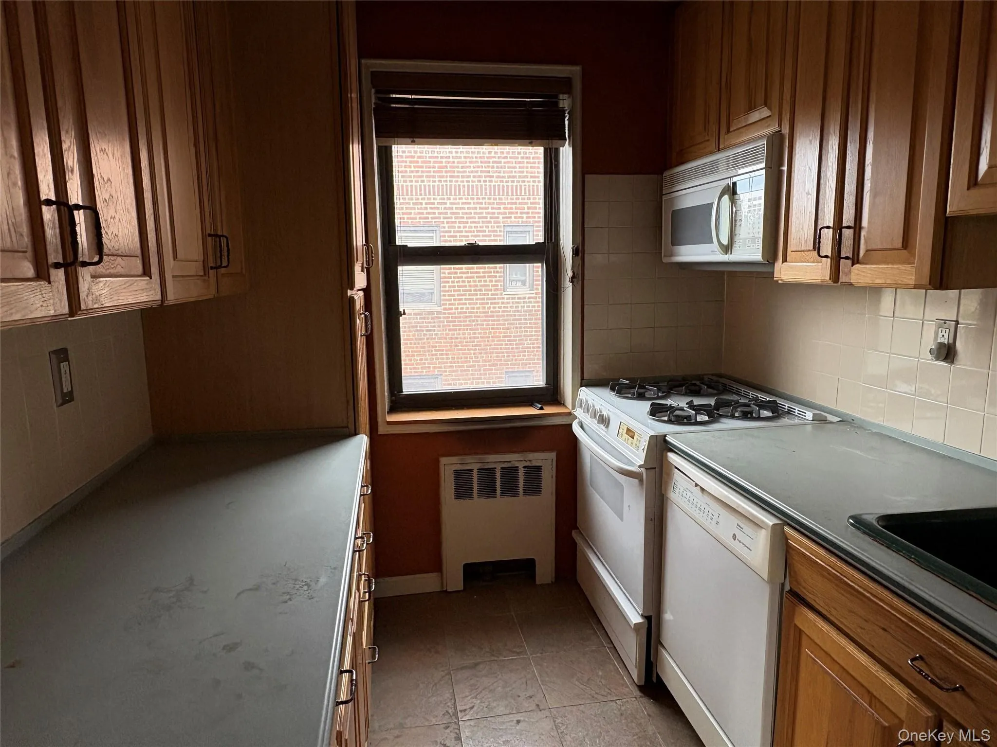640 Pelham Road, New Rochelle, NY, 1 Bedroom Bedrooms, 4 Rooms Rooms,1 BathroomBathrooms,Residential,For Rent,Pelham,0,985723 640 Pelham Road, New Rochelle, NY, 1 Bedroom Bedrooms, 4 Rooms Rooms,1 BathroomBathrooms,Residential,For Rent,Pelham,0,985723