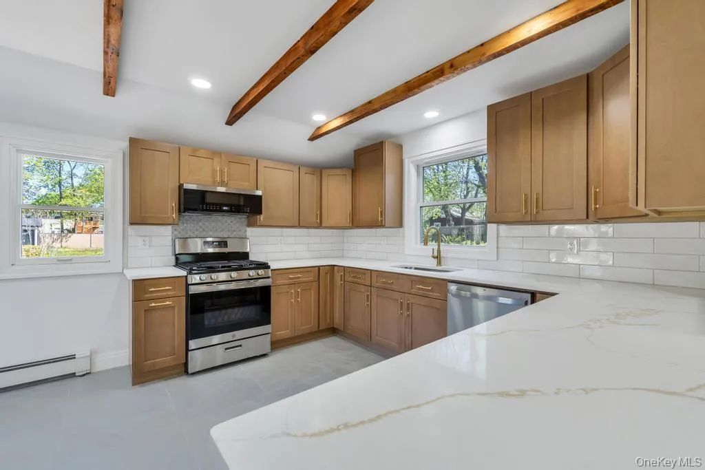 485 Long Island Avenue, Brookhaven, NY, 3 Bedrooms Bedrooms, 7 Rooms Rooms,3 BathroomsBathrooms,Residential,For Rent,Long Island,0,985724 485 Long Island Avenue, Brookhaven, NY, 3 Bedrooms Bedrooms, 7 Rooms Rooms,3 BathroomsBathrooms,Residential,For Rent,Long Island,0,985724