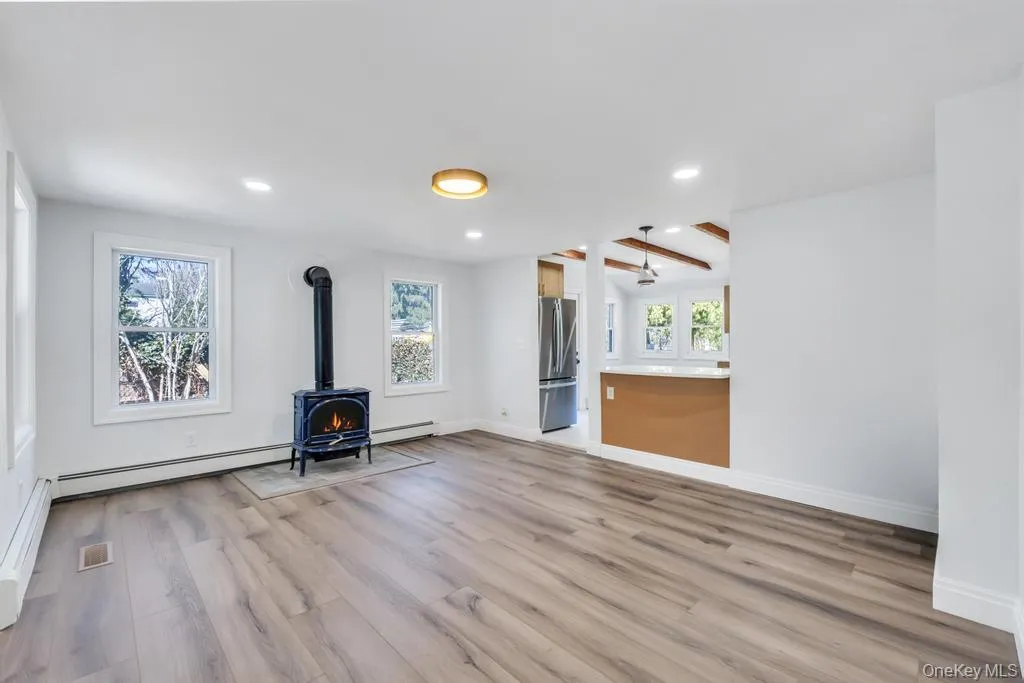 485 Long Island Avenue, Brookhaven, NY, 3 Bedrooms Bedrooms, 7 Rooms Rooms,3 BathroomsBathrooms,Residential,For Rent,Long Island,0,985724 485 Long Island Avenue, Brookhaven, NY, 3 Bedrooms Bedrooms, 7 Rooms Rooms,3 BathroomsBathrooms,Residential,For Rent,Long Island,0,985724