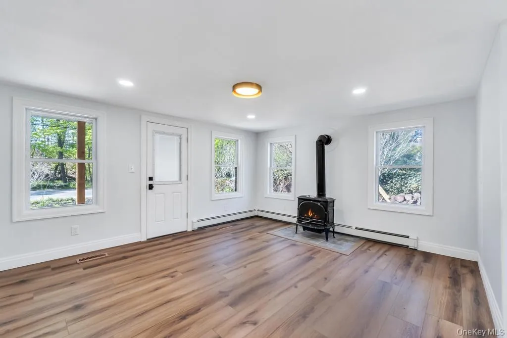 485 Long Island Avenue, Brookhaven, NY, 3 Bedrooms Bedrooms, 7 Rooms Rooms,3 BathroomsBathrooms,Residential,For Rent,Long Island,0,985724 485 Long Island Avenue, Brookhaven, NY, 3 Bedrooms Bedrooms, 7 Rooms Rooms,3 BathroomsBathrooms,Residential,For Rent,Long Island,0,985724