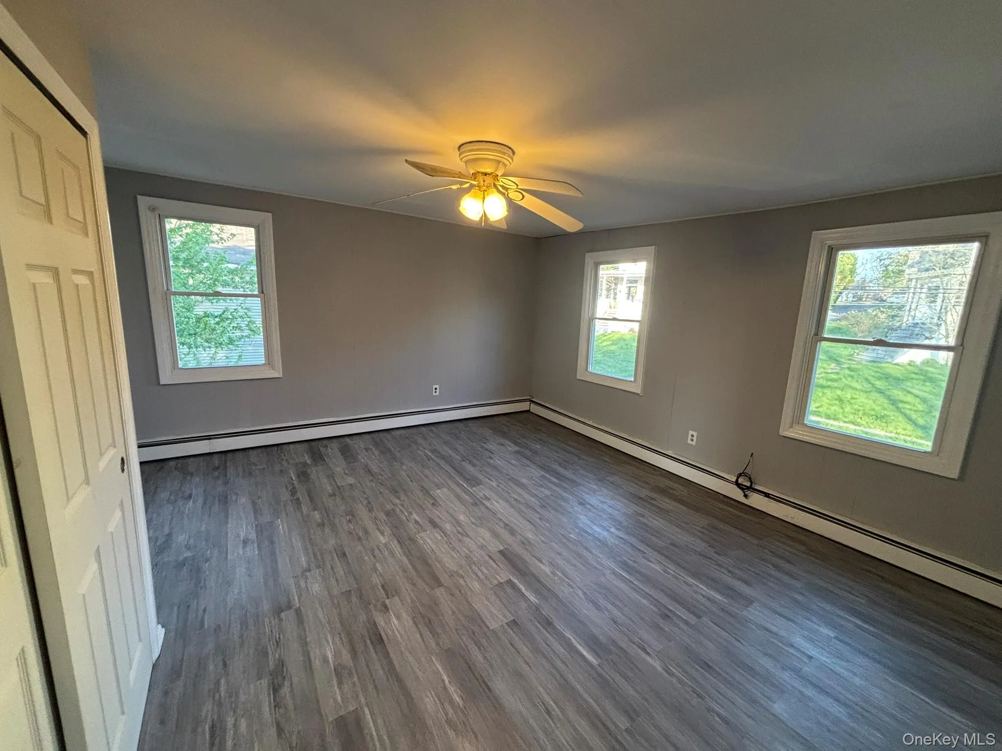 42 Maple Street, Montgomery, NY, 3 Bedrooms Bedrooms, 5 Rooms Rooms,2 BathroomsBathrooms,Residential Lease,For Rent,Maple,0,985728 42 Maple Street, Montgomery, NY, 3 Bedrooms Bedrooms, 5 Rooms Rooms,2 BathroomsBathrooms,Residential Lease,For Rent,Maple,0,985728