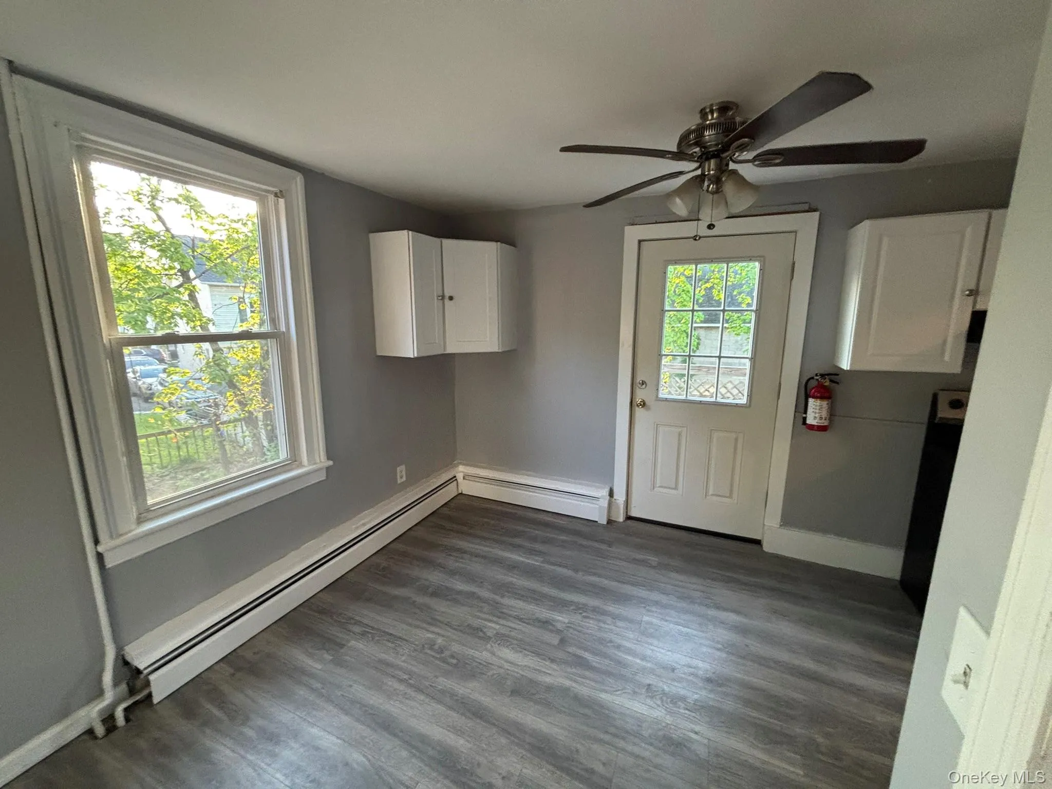 42 Maple Street, Montgomery, NY, 3 Bedrooms Bedrooms, 5 Rooms Rooms,2 BathroomsBathrooms,Residential Lease,For Rent,Maple,0,985728 42 Maple Street, Montgomery, NY, 3 Bedrooms Bedrooms, 5 Rooms Rooms,2 BathroomsBathrooms,Residential Lease,For Rent,Maple,0,985728