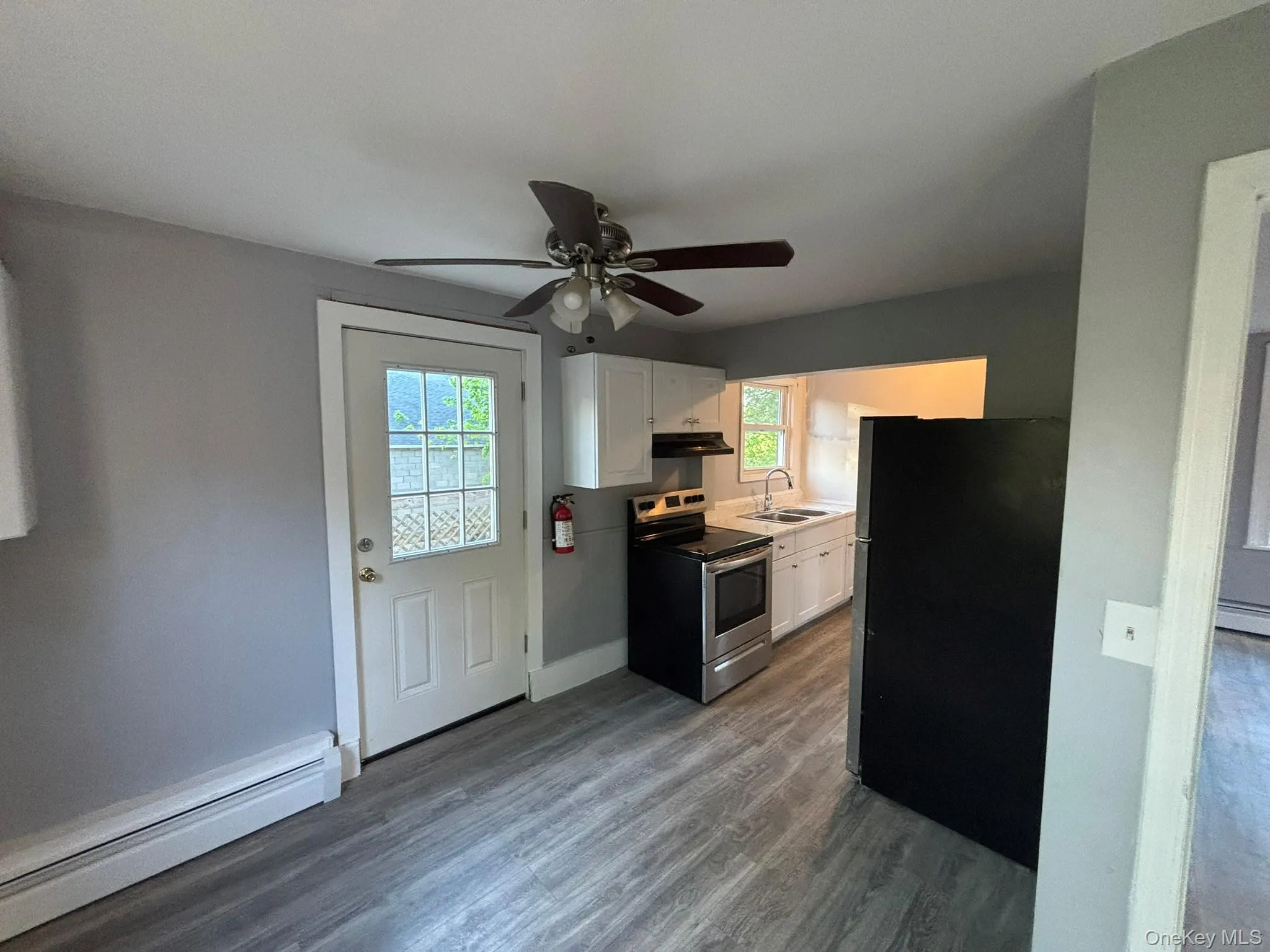 42 Maple Street, Montgomery, NY, 3 Bedrooms Bedrooms, 5 Rooms Rooms,2 BathroomsBathrooms,Residential Lease,For Rent,Maple,0,985728 42 Maple Street, Montgomery, NY, 3 Bedrooms Bedrooms, 5 Rooms Rooms,2 BathroomsBathrooms,Residential Lease,For Rent,Maple,0,985728