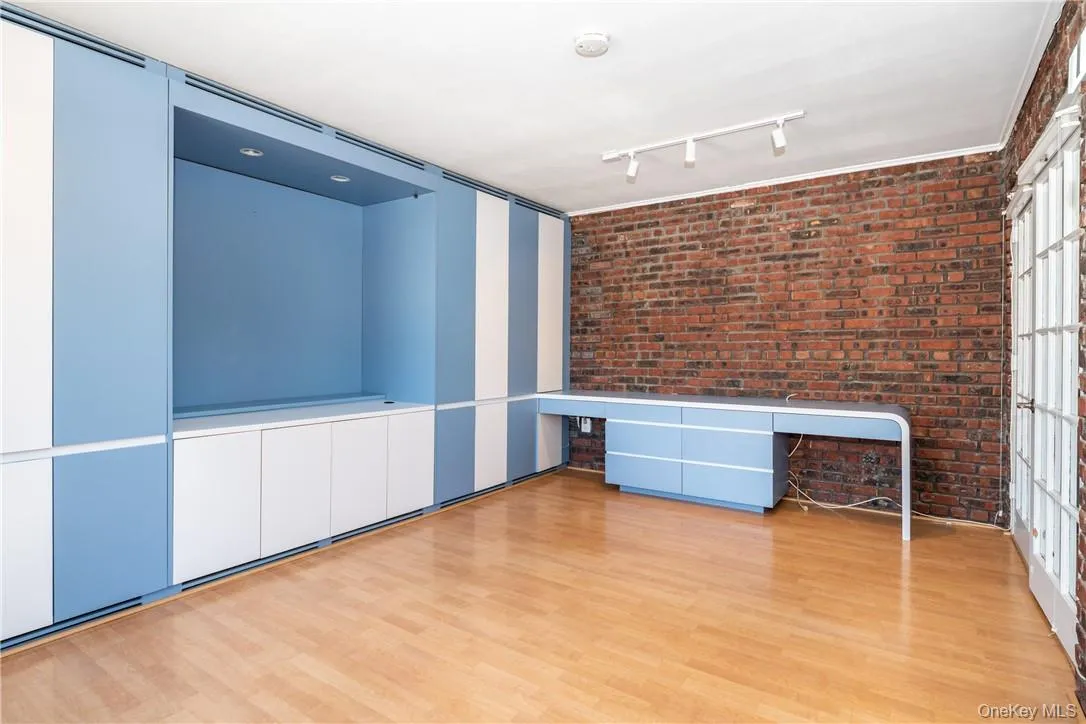 89 Ridgewood Avenue, Yonkers, NY, 3 Bedrooms Bedrooms, 6 Rooms Rooms,2 BathroomsBathrooms,Residential Lease,For Rent,Ridgewood,0,985731 89 Ridgewood Avenue, Yonkers, NY, 3 Bedrooms Bedrooms, 6 Rooms Rooms,2 BathroomsBathrooms,Residential Lease,For Rent,Ridgewood,0,985731