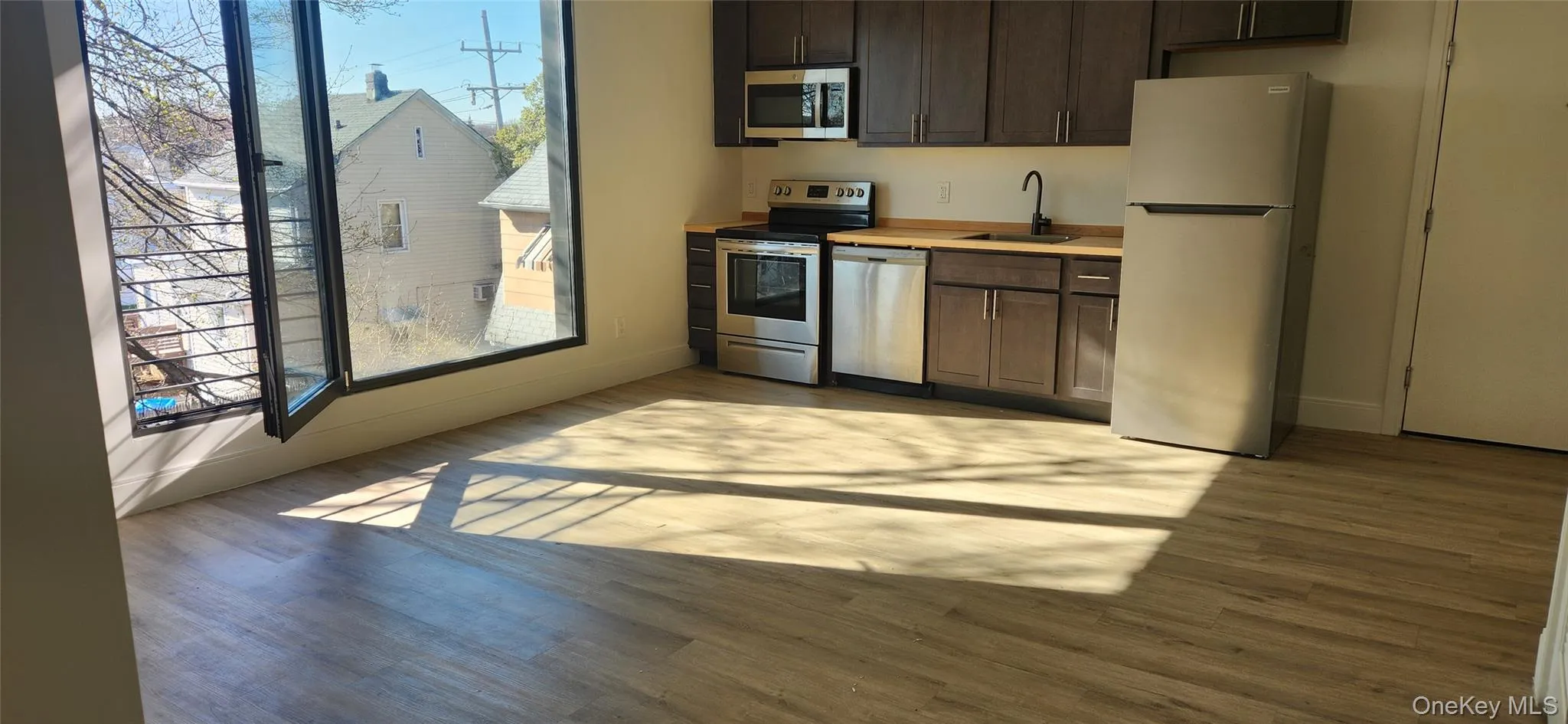 50 Roosevelt Avenue, Hempstead, NY, 2 Bedrooms Bedrooms, 4 Rooms Rooms,1 BathroomBathrooms,Residential Lease,For Rent,Roosevelt,0,985732 50 Roosevelt Avenue, Hempstead, NY, 2 Bedrooms Bedrooms, 4 Rooms Rooms,1 BathroomBathrooms,Residential Lease,For Rent,Roosevelt,0,985732