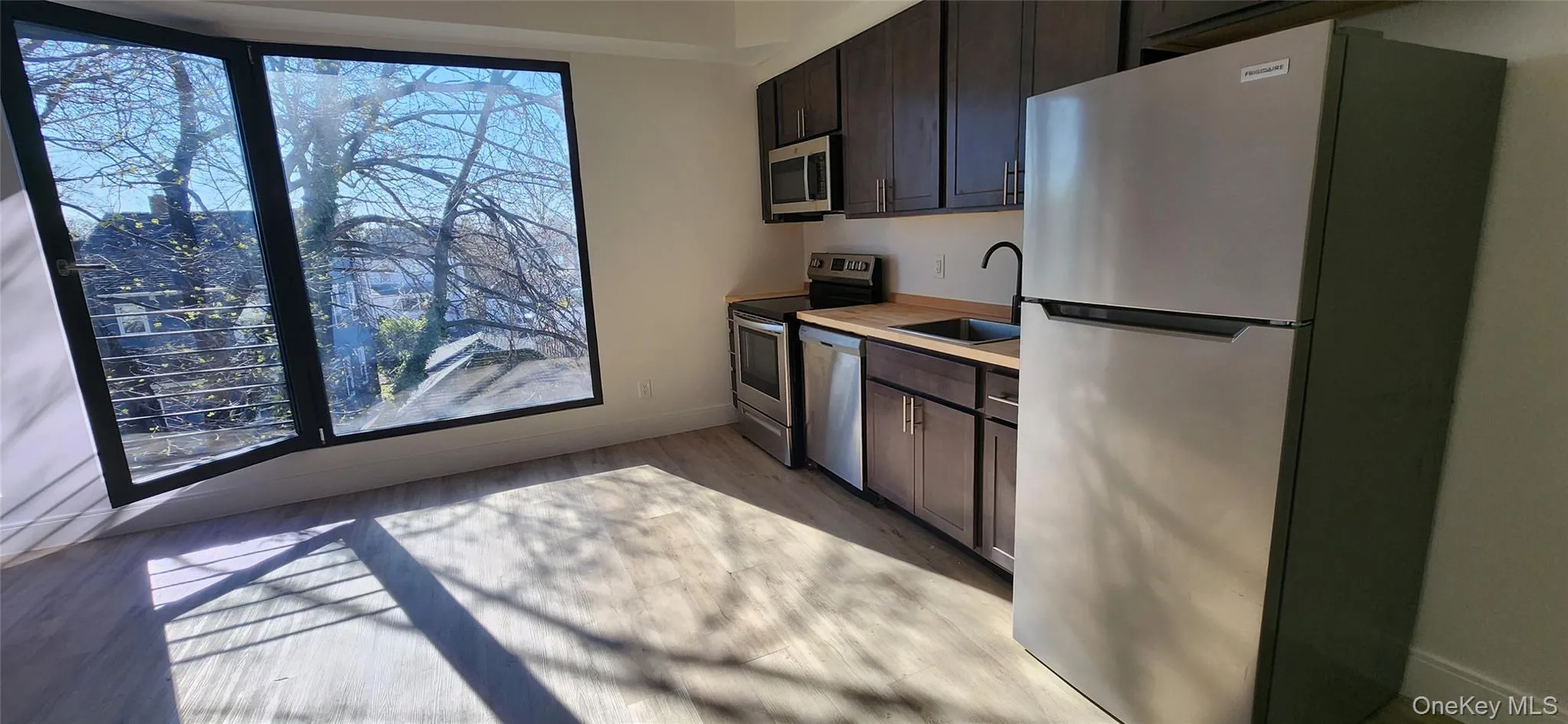 50 Roosevelt Avenue, Hempstead, NY, 2 Bedrooms Bedrooms, 4 Rooms Rooms,1 BathroomBathrooms,Residential Lease,For Rent,Roosevelt,0,985732 50 Roosevelt Avenue, Hempstead, NY, 2 Bedrooms Bedrooms, 4 Rooms Rooms,1 BathroomBathrooms,Residential Lease,For Rent,Roosevelt,0,985732