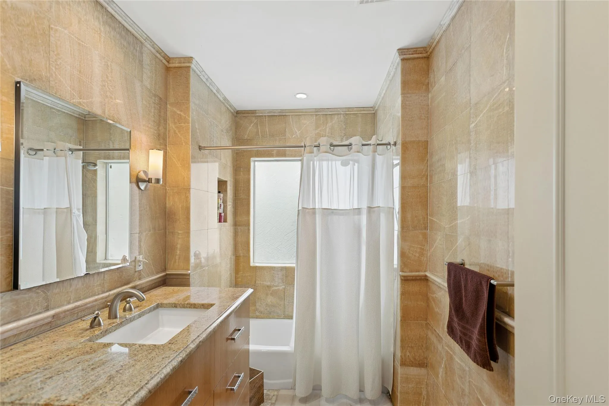 230 Richards Lane, Hempstead, NY, 5 Bedrooms Bedrooms, 12 Rooms Rooms,3 BathroomsBathrooms,Residential,For Rent,Richards,0,985738 230 Richards Lane, Hempstead, NY, 5 Bedrooms Bedrooms, 12 Rooms Rooms,3 BathroomsBathrooms,Residential,For Rent,Richards,0,985738