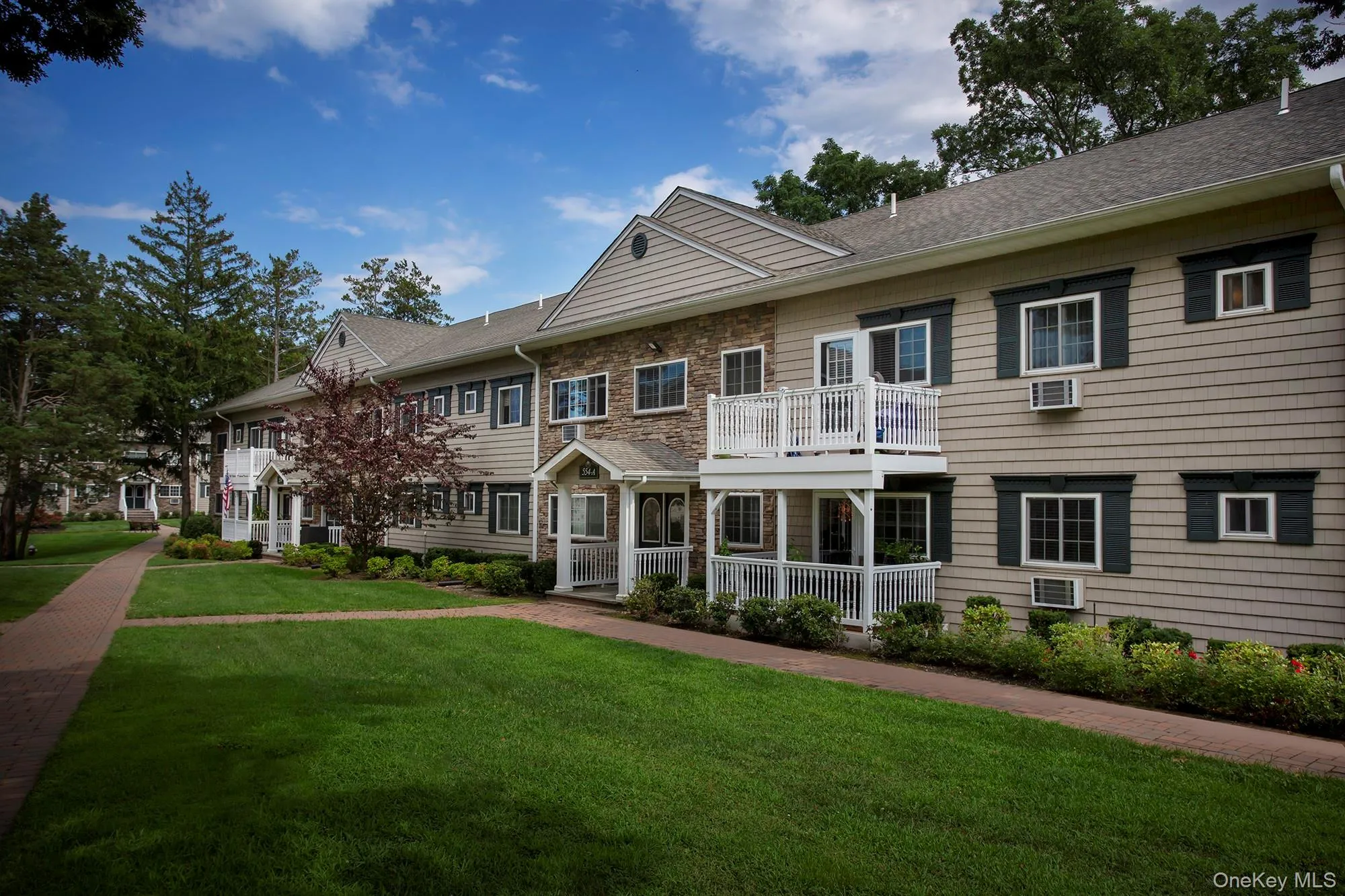 556 New Highway, Smithtown, NY, 3 Rooms Rooms,1 BathroomBathrooms,Residential Lease,For Rent,New,0,985764 556 New Highway, Smithtown, NY, 3 Rooms Rooms,1 BathroomBathrooms,Residential Lease,For Rent,New,0,985764