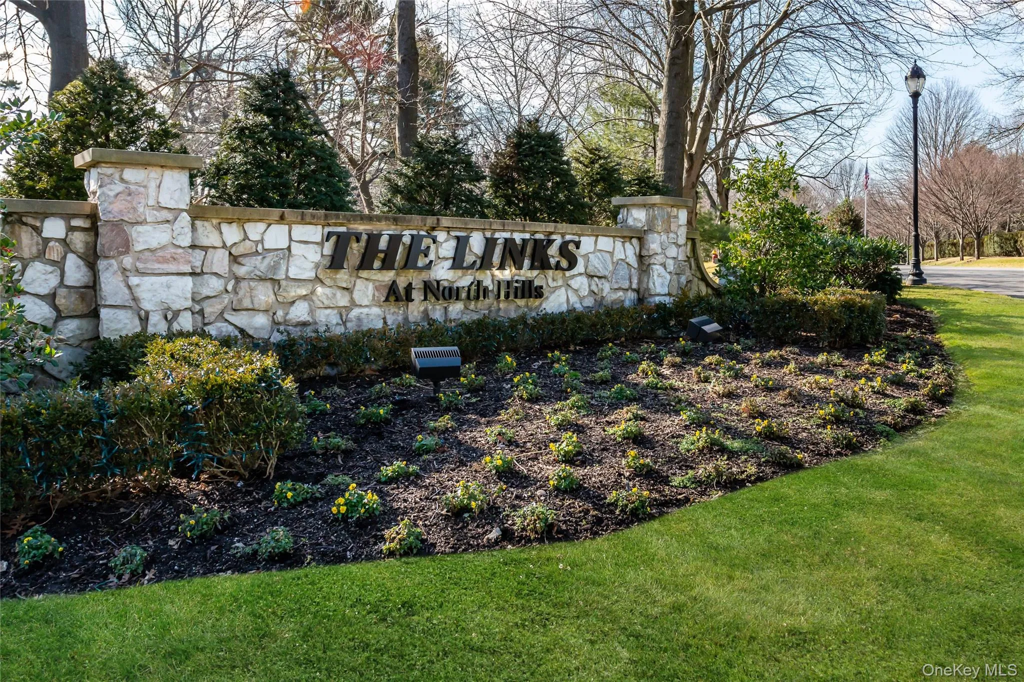 163 Doral Court, North Hempstead, NY, 3 Bedrooms Bedrooms, 7 Rooms Rooms,2 BathroomsBathrooms,Residential,For Rent,Doral,0,985776 163 Doral Court, North Hempstead, NY, 3 Bedrooms Bedrooms, 7 Rooms Rooms,2 BathroomsBathrooms,Residential,For Rent,Doral,0,985776