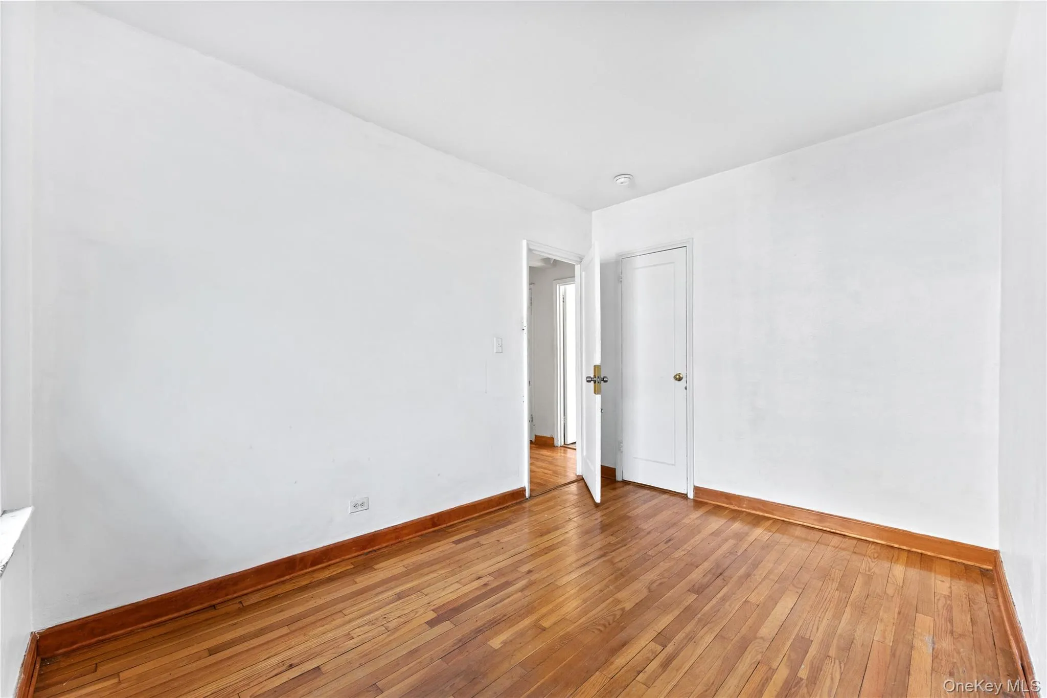 141-21 78th Road, New York, NY, 3 Bedrooms Bedrooms, 6 Rooms Rooms,1 BathroomBathrooms,Residential Sale,For Rent,78th,0,985777 141-21 78th Road, New York, NY, 3 Bedrooms Bedrooms, 6 Rooms Rooms,1 BathroomBathrooms,Residential Sale,For Rent,78th,0,985777