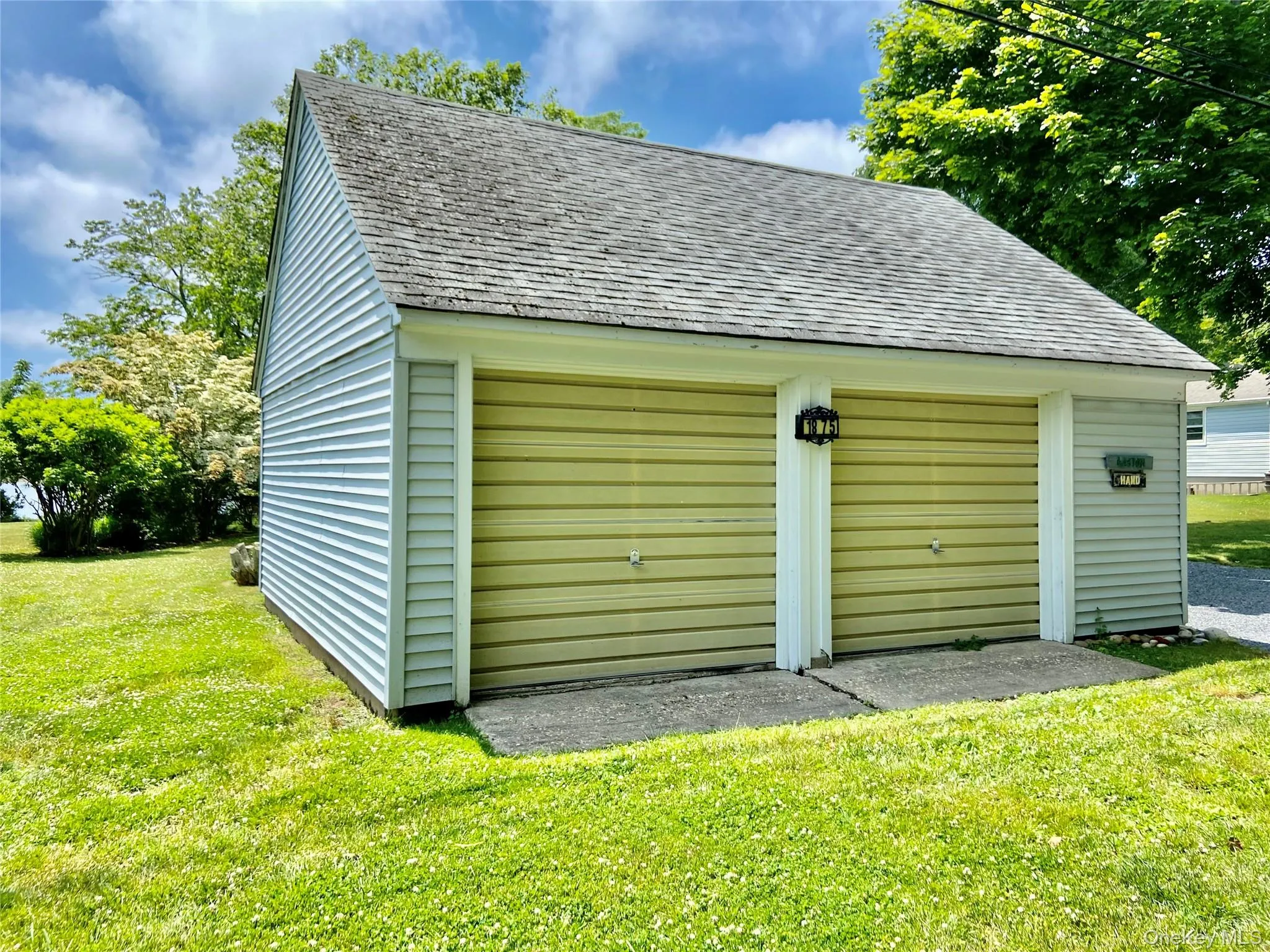 1875 Bayview Avenue, Southold, NY, 3 Bedrooms Bedrooms, 7 Rooms Rooms,2 BathroomsBathrooms,Residential Lease,For Rent,Bayview,0,985778 1875 Bayview Avenue, Southold, NY, 3 Bedrooms Bedrooms, 7 Rooms Rooms,2 BathroomsBathrooms,Residential Lease,For Rent,Bayview,0,985778