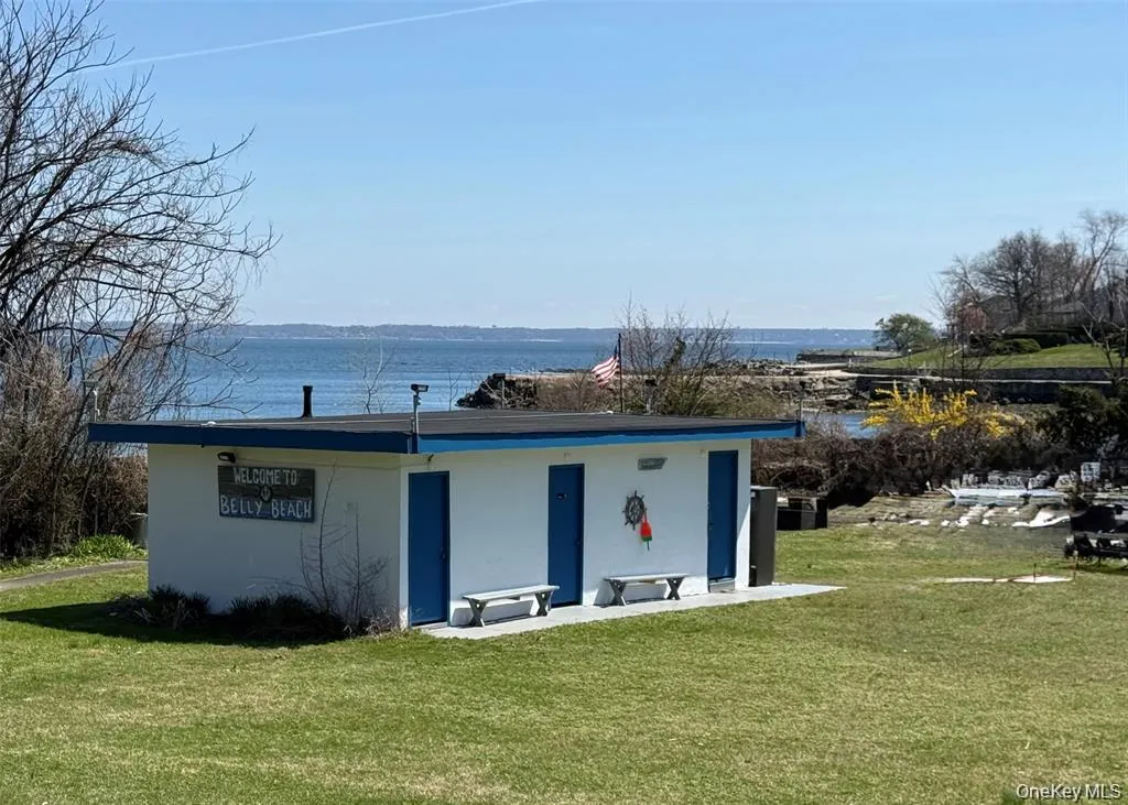 40 DAVENPORT, New Rochelle, NY, 3 Bedrooms Bedrooms, 5 Rooms Rooms,1 BathroomBathrooms,Residential Sale,For Rent,DAVENPORT,0,985790 40 DAVENPORT, New Rochelle, NY, 3 Bedrooms Bedrooms, 5 Rooms Rooms,1 BathroomBathrooms,Residential Sale,For Rent,DAVENPORT,0,985790