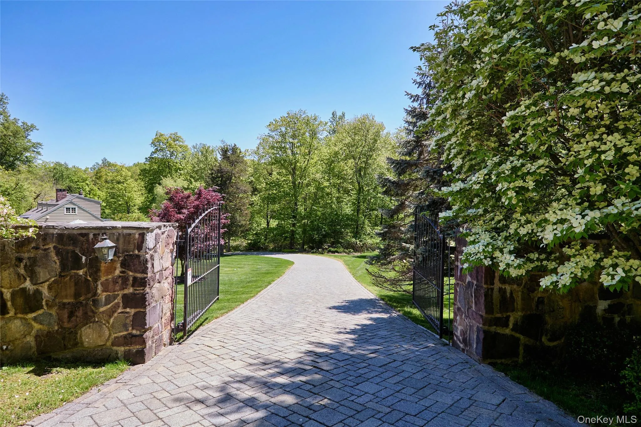 116 Mountain Road, Clarkstown, NY, 5 Bedrooms Bedrooms, 13 Rooms Rooms,3 BathroomsBathrooms,Residential,For Rent,Mountain,0,985812 116 Mountain Road, Clarkstown, NY, 5 Bedrooms Bedrooms, 13 Rooms Rooms,3 BathroomsBathrooms,Residential,For Rent,Mountain,0,985812