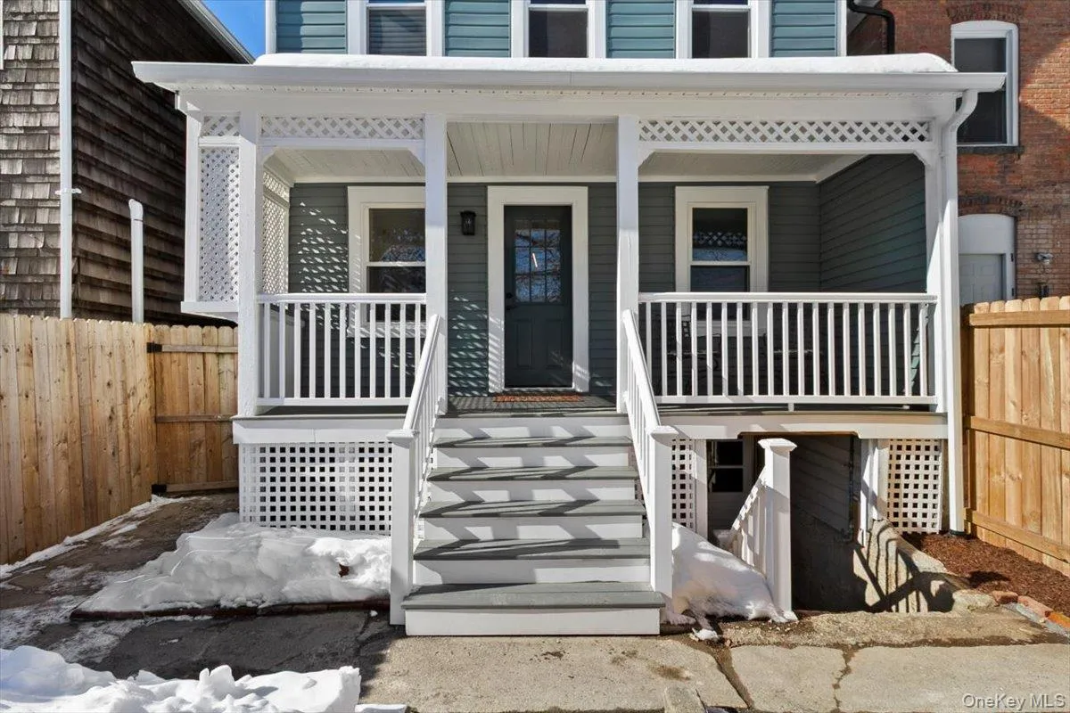 8 Cedar Street, Beacon, NY, 3 Bedrooms Bedrooms, 7 Rooms Rooms,1 BathroomBathrooms,Residential Lease,For Rent,Cedar,0,985842 8 Cedar Street, Beacon, NY, 3 Bedrooms Bedrooms, 7 Rooms Rooms,1 BathroomBathrooms,Residential Lease,For Rent,Cedar,0,985842