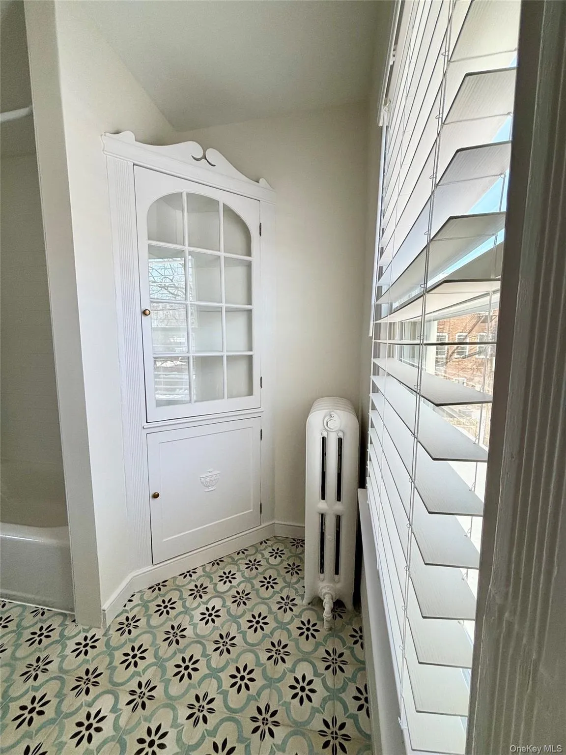 8 Cedar Street, Beacon, NY, 3 Bedrooms Bedrooms, 7 Rooms Rooms,1 BathroomBathrooms,Residential Lease,For Rent,Cedar,0,985842 8 Cedar Street, Beacon, NY, 3 Bedrooms Bedrooms, 7 Rooms Rooms,1 BathroomBathrooms,Residential Lease,For Rent,Cedar,0,985842