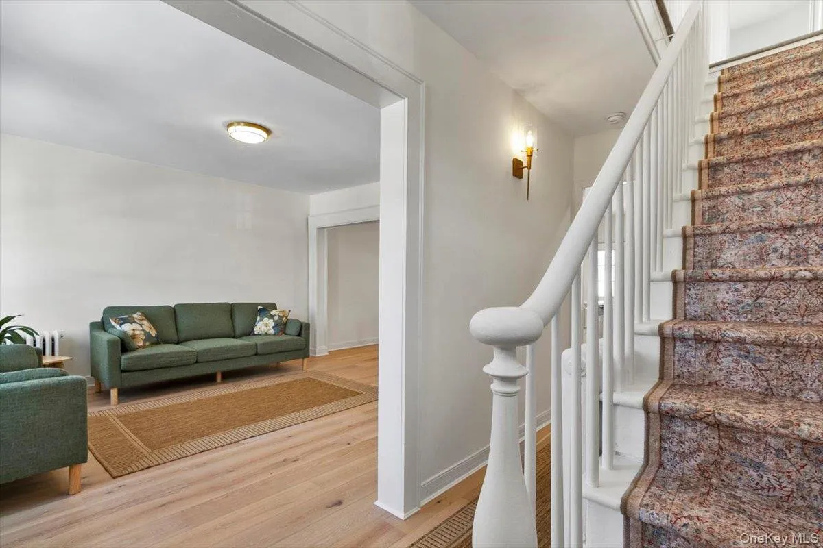 8 Cedar Street, Beacon, NY, 3 Bedrooms Bedrooms, 7 Rooms Rooms,1 BathroomBathrooms,Residential Lease,For Rent,Cedar,0,985842 8 Cedar Street, Beacon, NY, 3 Bedrooms Bedrooms, 7 Rooms Rooms,1 BathroomBathrooms,Residential Lease,For Rent,Cedar,0,985842