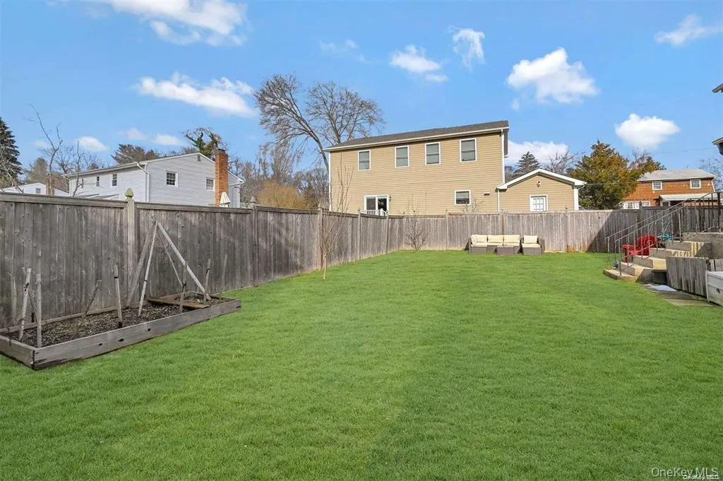 65 Main Street, Huntington, NY, 3 Bedrooms Bedrooms, 7 Rooms Rooms,1 BathroomBathrooms,Residential Lease,For Rent,Main,0,985847 65 Main Street, Huntington, NY, 3 Bedrooms Bedrooms, 7 Rooms Rooms,1 BathroomBathrooms,Residential Lease,For Rent,Main,0,985847