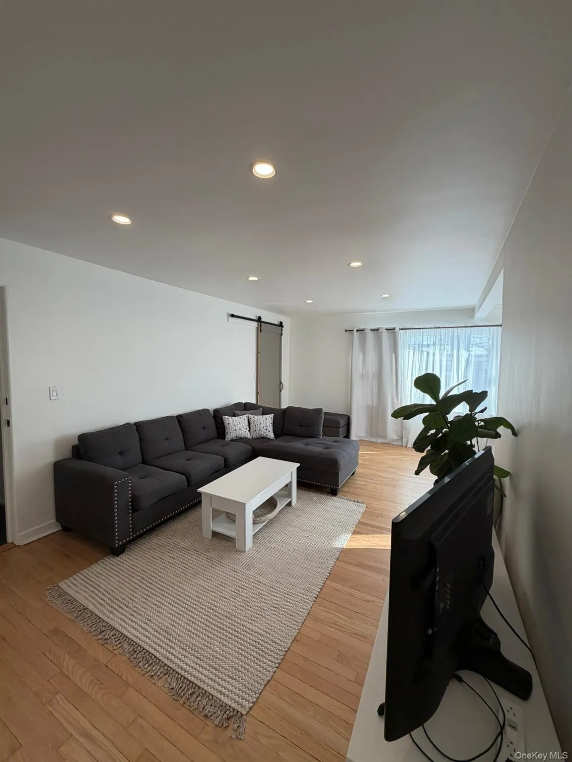36-26 192nd Street, New York, NY, 2 Bedrooms Bedrooms, 5 Rooms Rooms,1 BathroomBathrooms,Residential Lease,For Rent,192nd,0,985854 36-26 192nd Street, New York, NY, 2 Bedrooms Bedrooms, 5 Rooms Rooms,1 BathroomBathrooms,Residential Lease,For Rent,192nd,0,985854