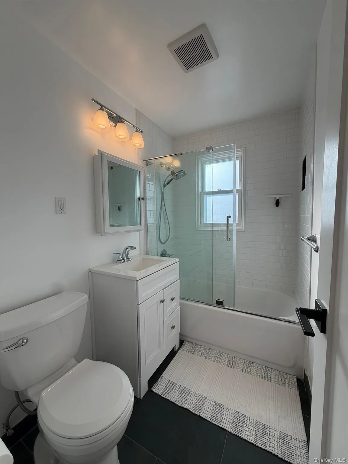 36-26 192nd Street, New York, NY, 2 Bedrooms Bedrooms, 5 Rooms Rooms,1 BathroomBathrooms,Residential Lease,For Rent,192nd,0,985854 36-26 192nd Street, New York, NY, 2 Bedrooms Bedrooms, 5 Rooms Rooms,1 BathroomBathrooms,Residential Lease,For Rent,192nd,0,985854