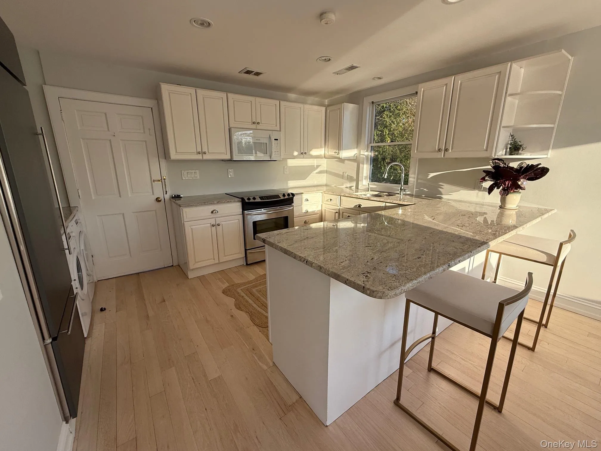 329 Centre Island Road, Oyster Bay, NY, 4 Bedrooms Bedrooms, 9 Rooms Rooms,3 BathroomsBathrooms,Residential Lease,For Rent,Centre Island,0,985862 329 Centre Island Road, Oyster Bay, NY, 4 Bedrooms Bedrooms, 9 Rooms Rooms,3 BathroomsBathrooms,Residential Lease,For Rent,Centre Island,0,985862