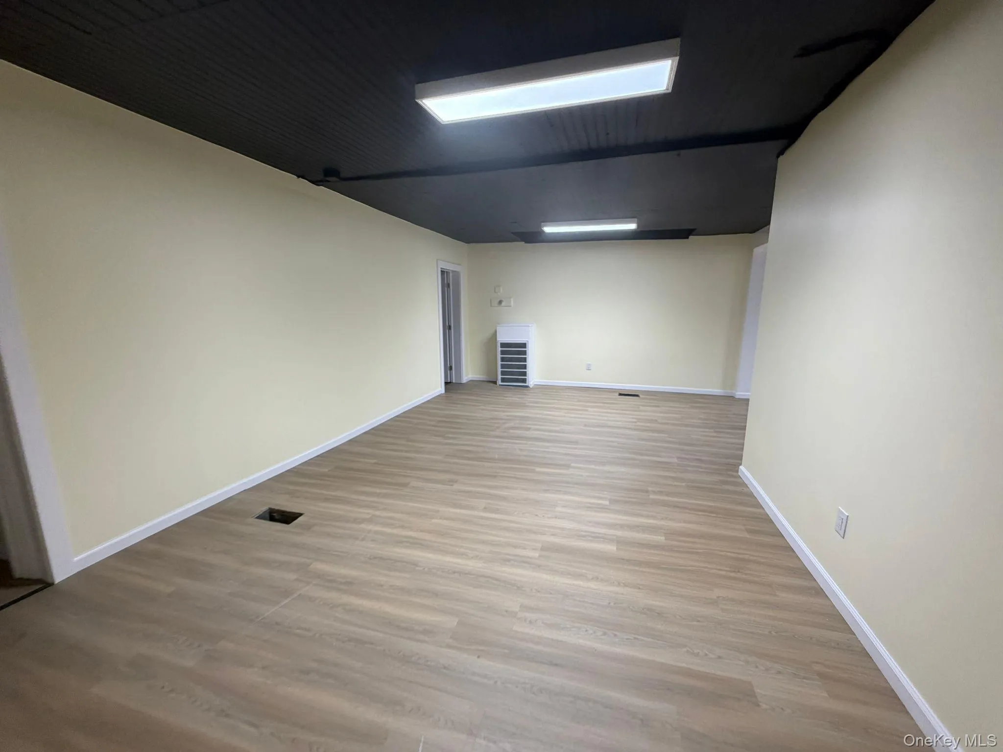 135 Main Street, Chester Town, NY, ,Commercial Lease,For Rent,Main,0,985864 135 Main Street, Chester Town, NY, ,Commercial Lease,For Rent,Main,0,985864