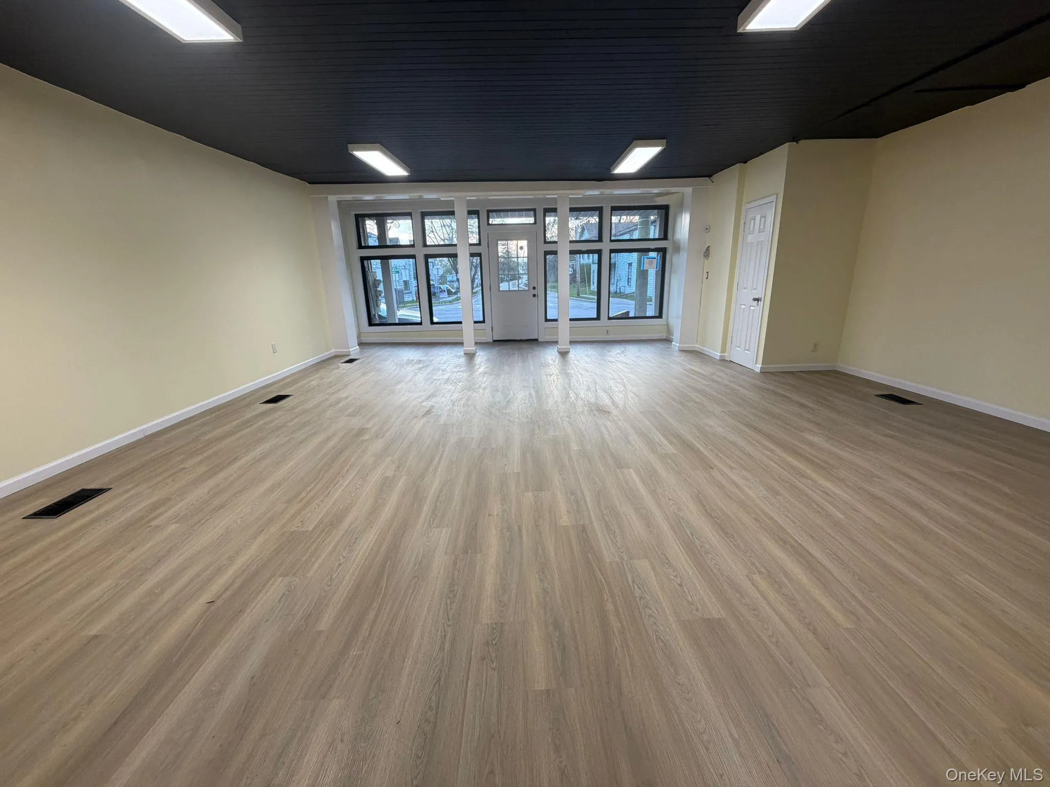 135 Main Street, Chester Town, NY, ,Commercial Lease,For Rent,Main,0,985864 135 Main Street, Chester Town, NY, ,Commercial Lease,For Rent,Main,0,985864