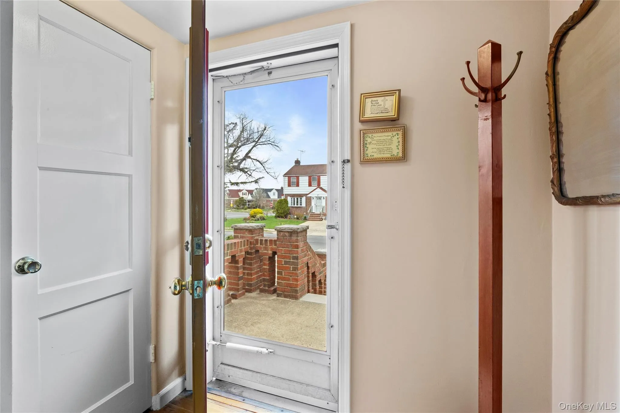 Entrance Foyer with coat closet Entrance Foyer with coat closet