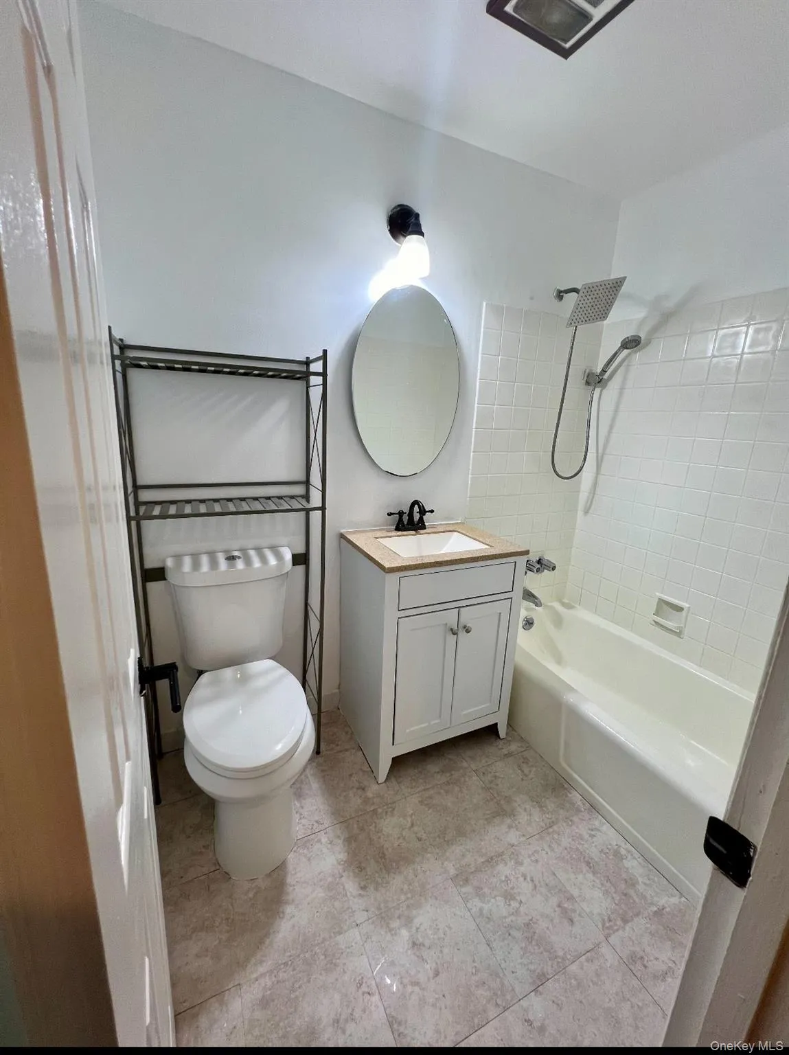 150 Glenwood Avenue, Yonkers, NY, 1 Bedroom Bedrooms, 5 Rooms Rooms,1 BathroomBathrooms,Residential Lease,For Rent,Glenwood,0,985872 150 Glenwood Avenue, Yonkers, NY, 1 Bedroom Bedrooms, 5 Rooms Rooms,1 BathroomBathrooms,Residential Lease,For Rent,Glenwood,0,985872