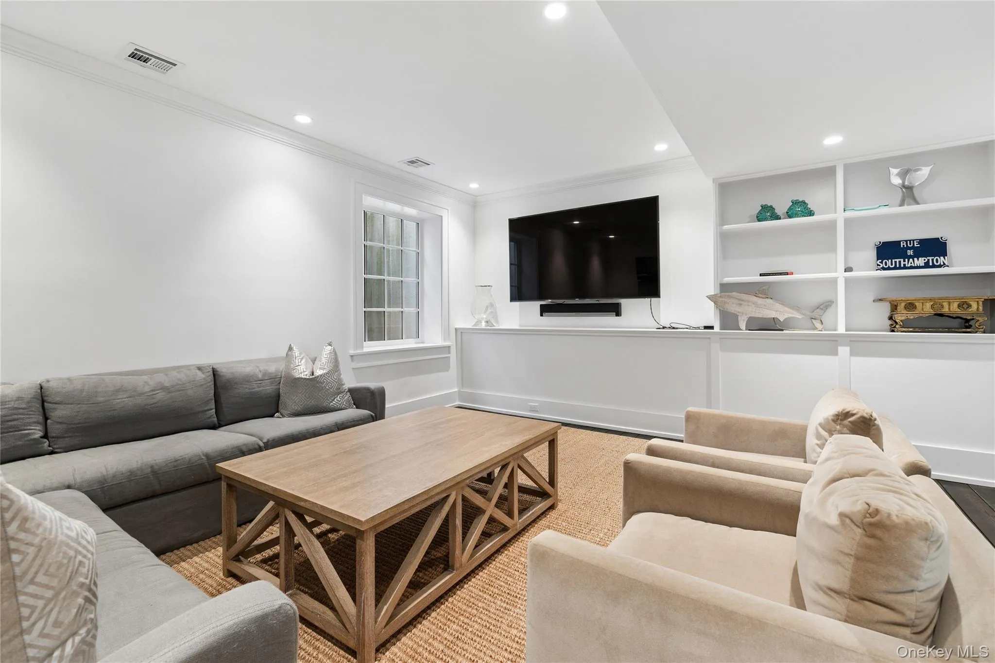 60 Old Town Crossing, Southampton, NY, 6 Bedrooms Bedrooms, 13 Rooms Rooms,5 BathroomsBathrooms,Residential Lease,For Rent,Old Town,0,985915 60 Old Town Crossing, Southampton, NY, 6 Bedrooms Bedrooms, 13 Rooms Rooms,5 BathroomsBathrooms,Residential Lease,For Rent,Old Town,0,985915