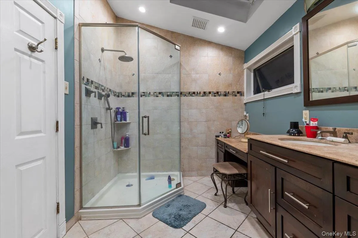 44 End Avenue, Oyster Bay, NY, 4 Bedrooms Bedrooms, 9 Rooms Rooms,4 BathroomsBathrooms,Residential,For Rent,End,0,985922 44 End Avenue, Oyster Bay, NY, 4 Bedrooms Bedrooms, 9 Rooms Rooms,4 BathroomsBathrooms,Residential,For Rent,End,0,985922
