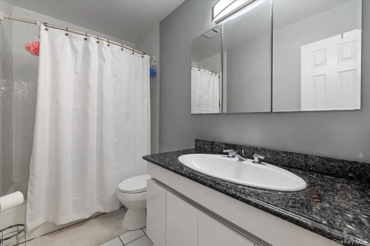 44 End Avenue, Oyster Bay, NY, 4 Bedrooms Bedrooms, 9 Rooms Rooms,4 BathroomsBathrooms,Residential,For Rent,End,0,985922 44 End Avenue, Oyster Bay, NY, 4 Bedrooms Bedrooms, 9 Rooms Rooms,4 BathroomsBathrooms,Residential,For Rent,End,0,985922