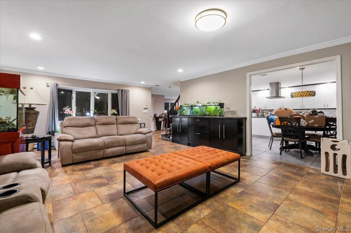 44 End Avenue, Oyster Bay, NY, 4 Bedrooms Bedrooms, 9 Rooms Rooms,4 BathroomsBathrooms,Residential,For Rent,End,0,985922 44 End Avenue, Oyster Bay, NY, 4 Bedrooms Bedrooms, 9 Rooms Rooms,4 BathroomsBathrooms,Residential,For Rent,End,0,985922