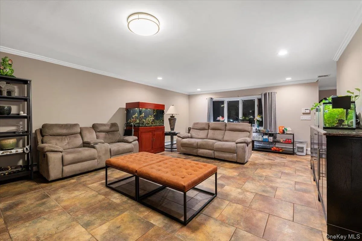 44 End Avenue, Oyster Bay, NY, 4 Bedrooms Bedrooms, 9 Rooms Rooms,4 BathroomsBathrooms,Residential,For Rent,End,0,985922 44 End Avenue, Oyster Bay, NY, 4 Bedrooms Bedrooms, 9 Rooms Rooms,4 BathroomsBathrooms,Residential,For Rent,End,0,985922