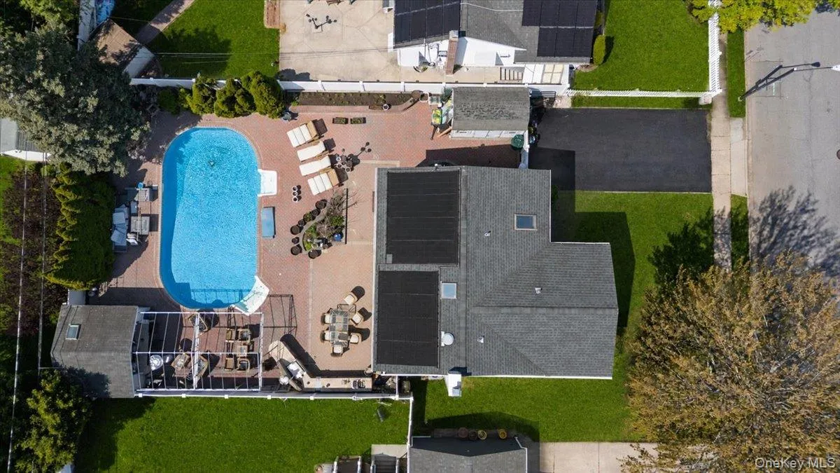 44 End Avenue, Oyster Bay, NY, 4 Bedrooms Bedrooms, 9 Rooms Rooms,4 BathroomsBathrooms,Residential,For Rent,End,0,985922 44 End Avenue, Oyster Bay, NY, 4 Bedrooms Bedrooms, 9 Rooms Rooms,4 BathroomsBathrooms,Residential,For Rent,End,0,985922