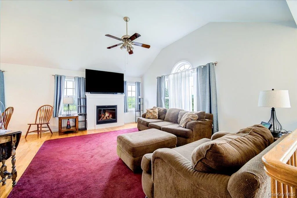 5 Sunrise Drive, Marlboro, NY, 3 Bedrooms Bedrooms, 7 Rooms Rooms,3 BathroomsBathrooms,Residential,For Rent,Sunrise,0,985944 5 Sunrise Drive, Marlboro, NY, 3 Bedrooms Bedrooms, 7 Rooms Rooms,3 BathroomsBathrooms,Residential,For Rent,Sunrise,0,985944
