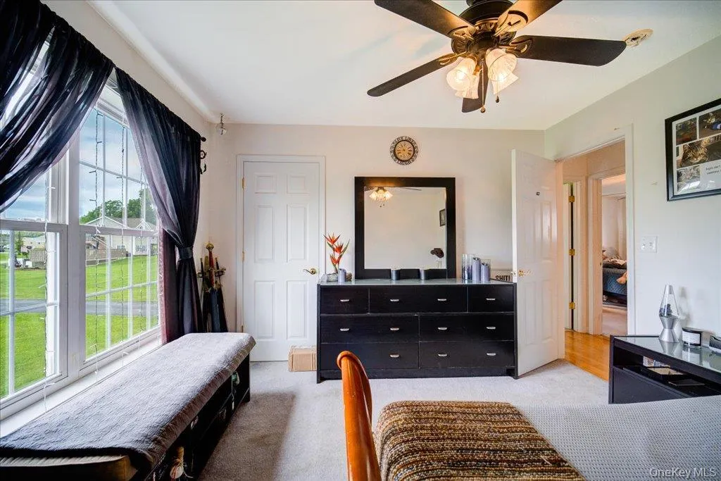 5 Sunrise Drive, Marlboro, NY, 3 Bedrooms Bedrooms, 7 Rooms Rooms,3 BathroomsBathrooms,Residential,For Rent,Sunrise,0,985944 5 Sunrise Drive, Marlboro, NY, 3 Bedrooms Bedrooms, 7 Rooms Rooms,3 BathroomsBathrooms,Residential,For Rent,Sunrise,0,985944