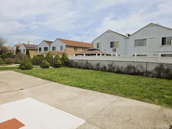 2444 Lodovick Avenue, New York, NY, 2 Bedrooms Bedrooms, 5 Rooms Rooms,1 BathroomBathrooms,Residential Lease,For Rent,Lodovick,0,985945 2444 Lodovick Avenue, New York, NY, 2 Bedrooms Bedrooms, 5 Rooms Rooms,1 BathroomBathrooms,Residential Lease,For Rent,Lodovick,0,985945