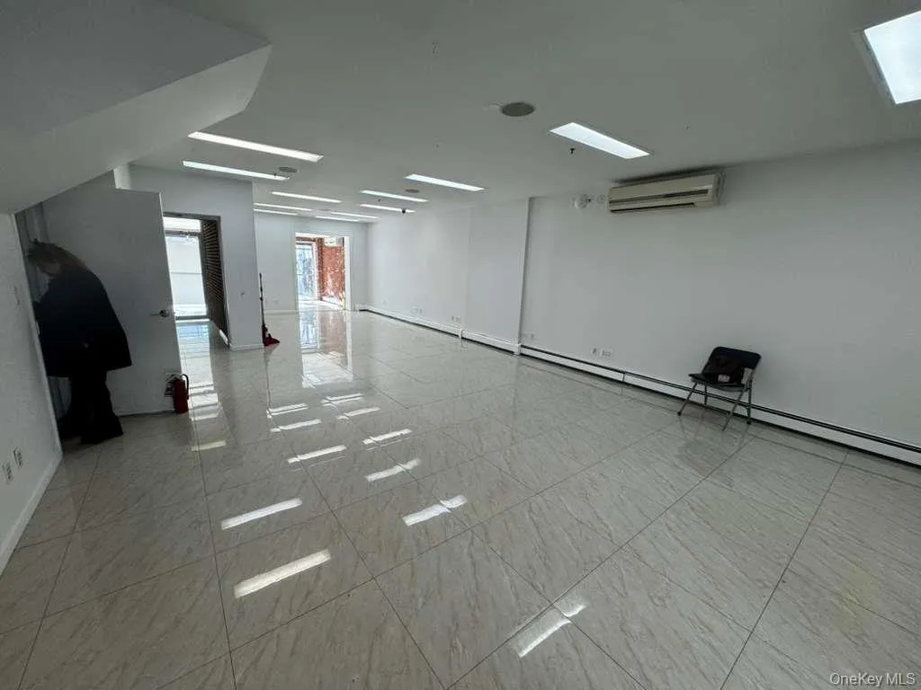 1844 College Point Boulevard, New York, NY, ,2 BathroomsBathrooms,Residential Lease,For Rent,College Point,0,985947 1844 College Point Boulevard, New York, NY, ,2 BathroomsBathrooms,Residential Lease,For Rent,College Point,0,985947