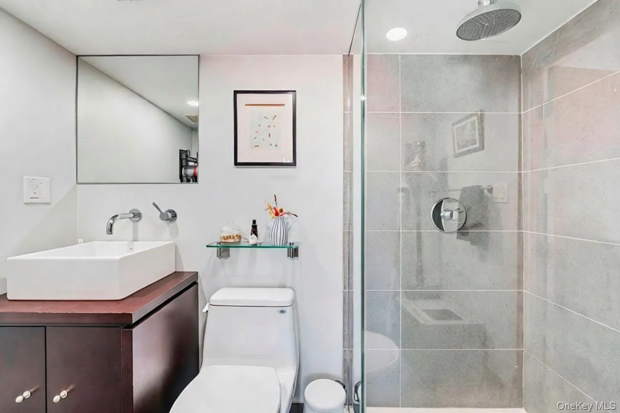 96 Woodpoint Road, New York, NY, 2 Bedrooms Bedrooms, 4 Rooms Rooms,2 BathroomsBathrooms,Residential,For Rent,Woodpoint,0,985957 96 Woodpoint Road, New York, NY, 2 Bedrooms Bedrooms, 4 Rooms Rooms,2 BathroomsBathrooms,Residential,For Rent,Woodpoint,0,985957